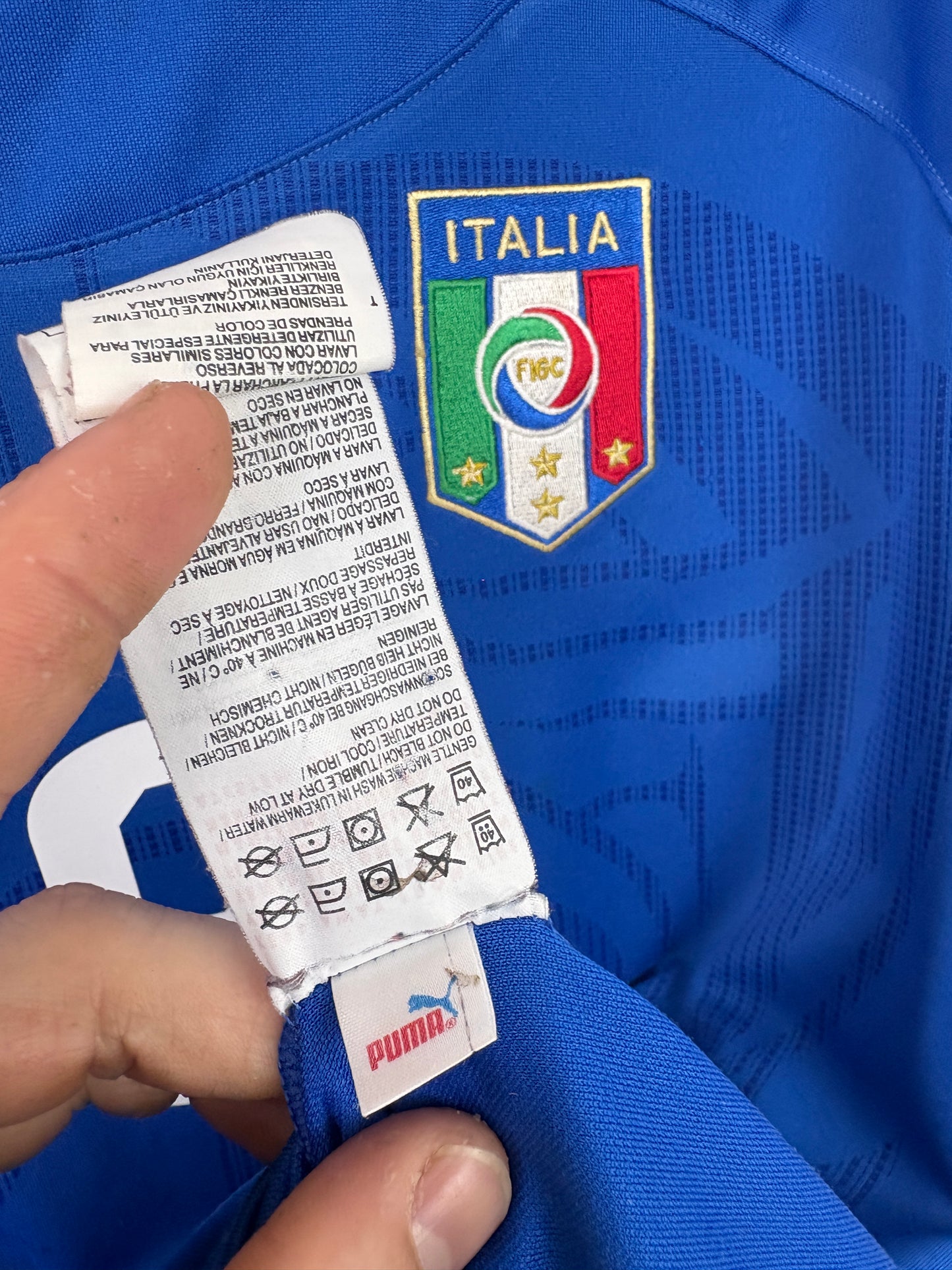 Italy 2010 Home Puma Football Shirt XL Ballotelli 9