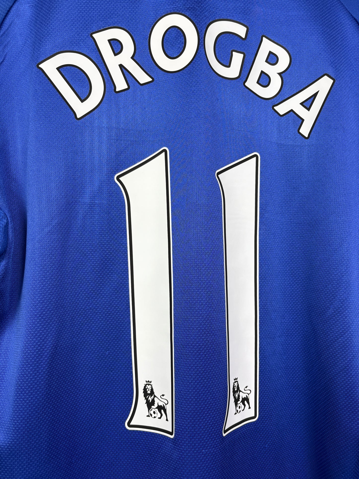 Chelsea 2008/09 Home M Drogba 11