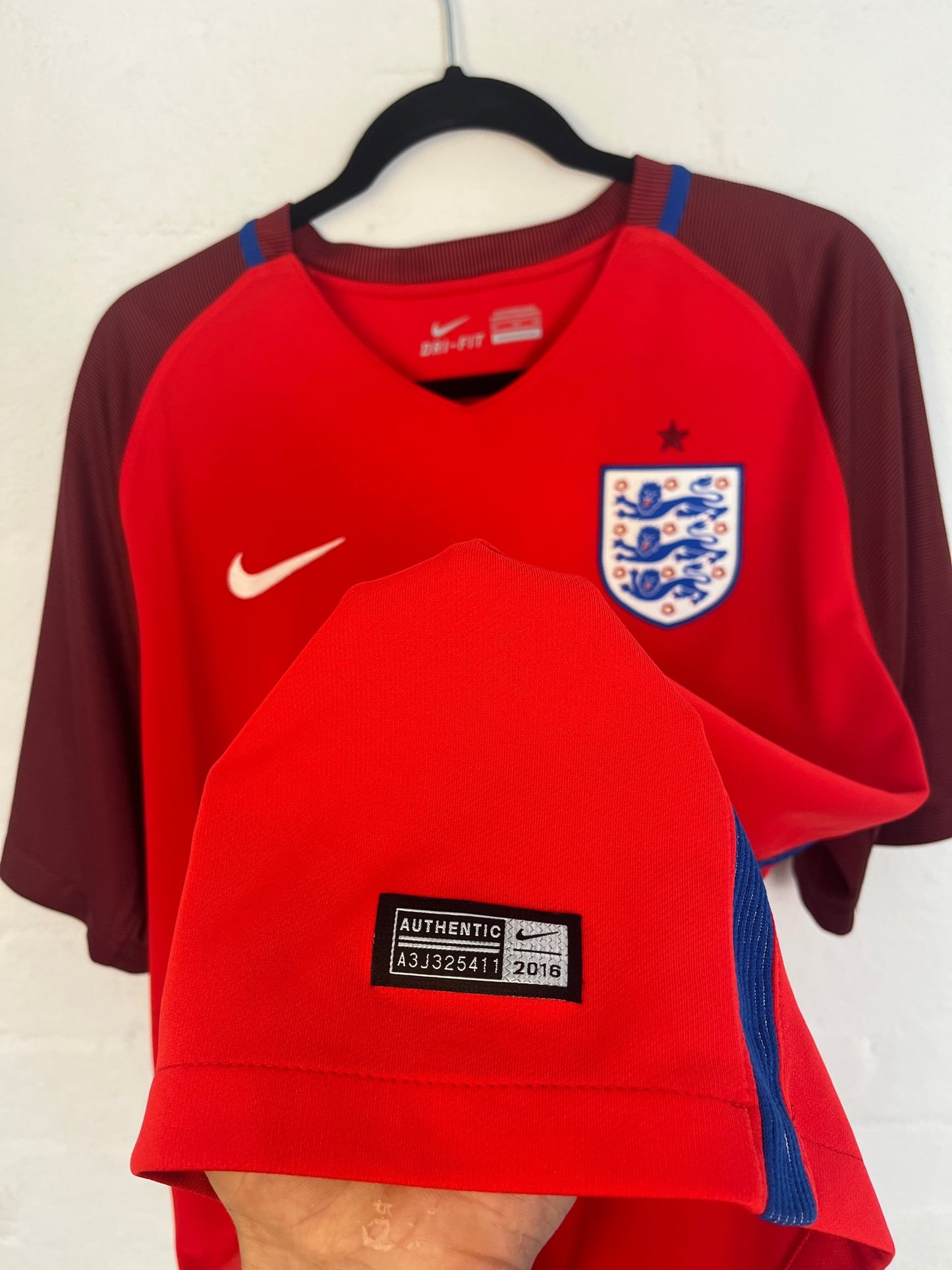 England 2016 Away Extra Large Kane 9