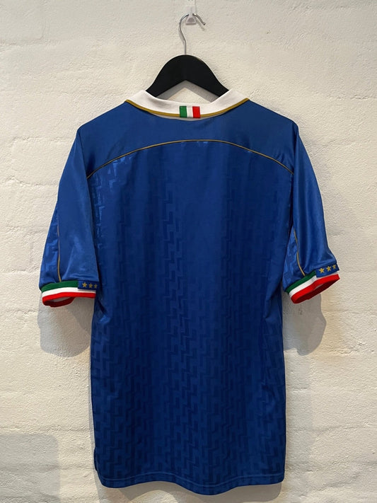 Italy 1995 Home Medium