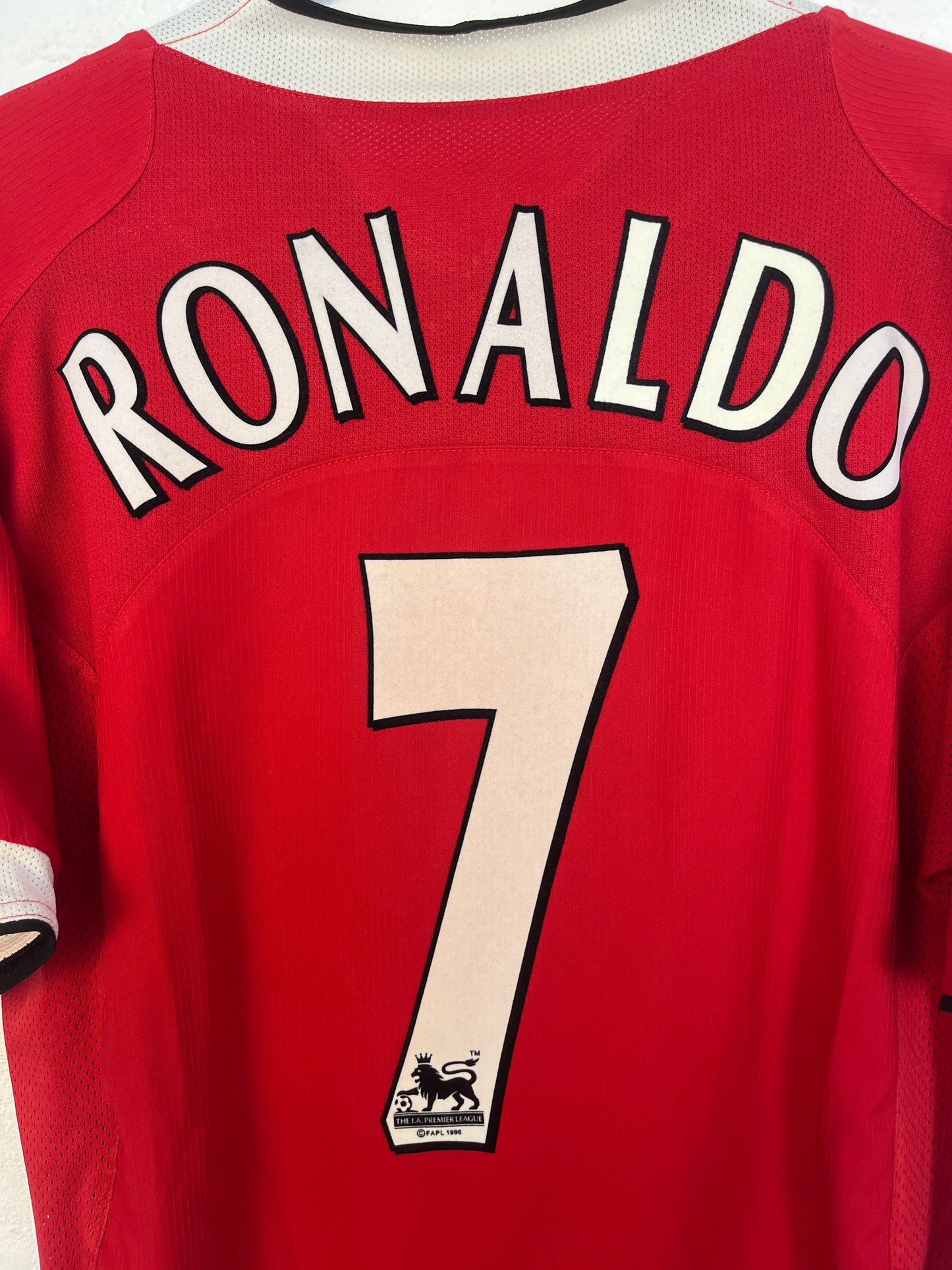 Manchester United 2004/06 Home Extra Large Ronaldo 7