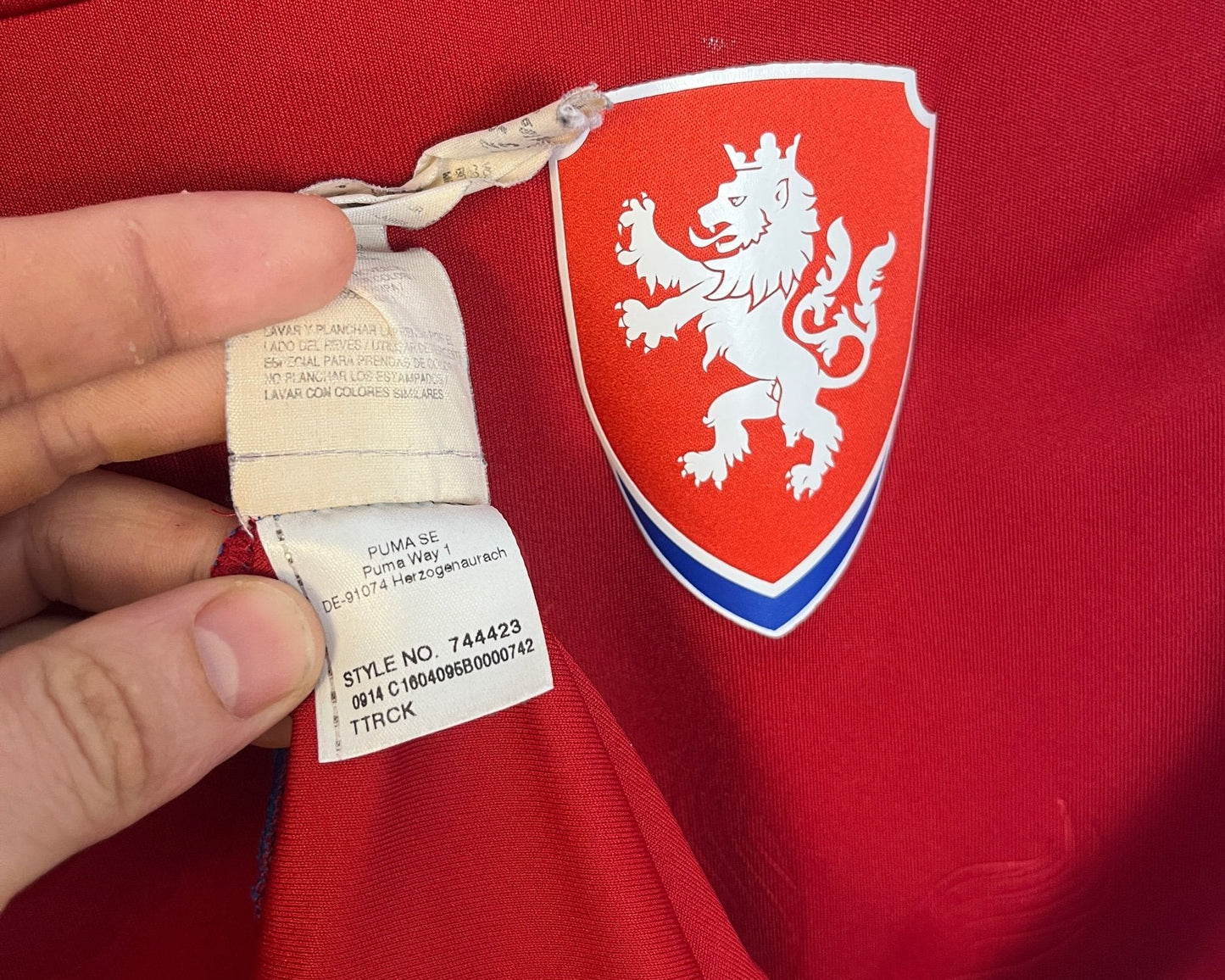 Czech Republic 2014 Home Medium