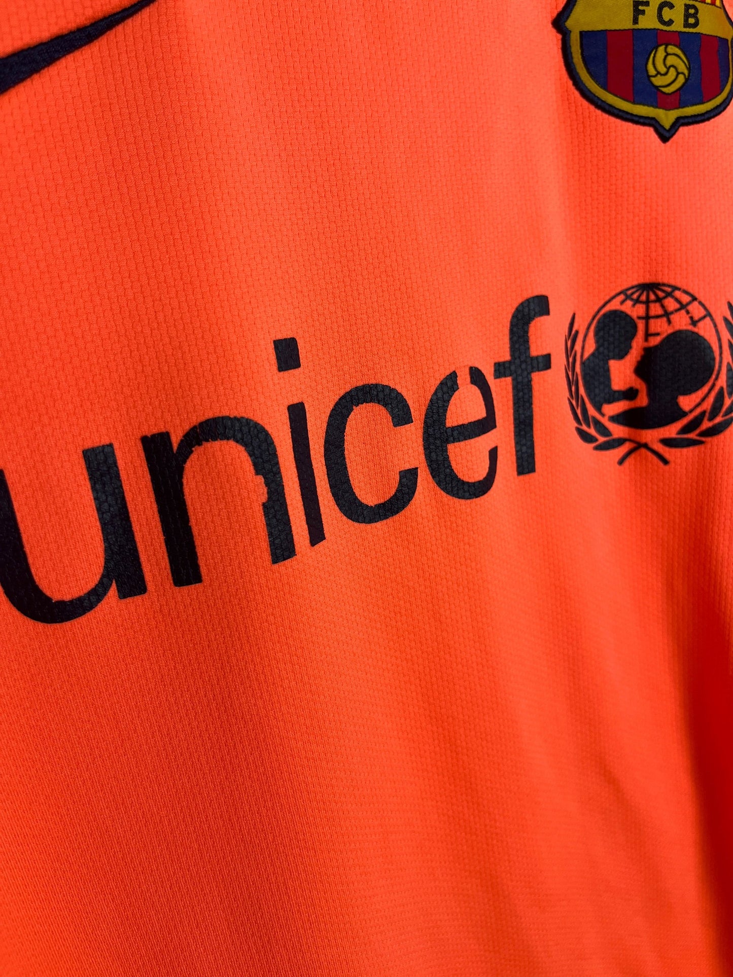 Barcelona 2010/11 Away Large