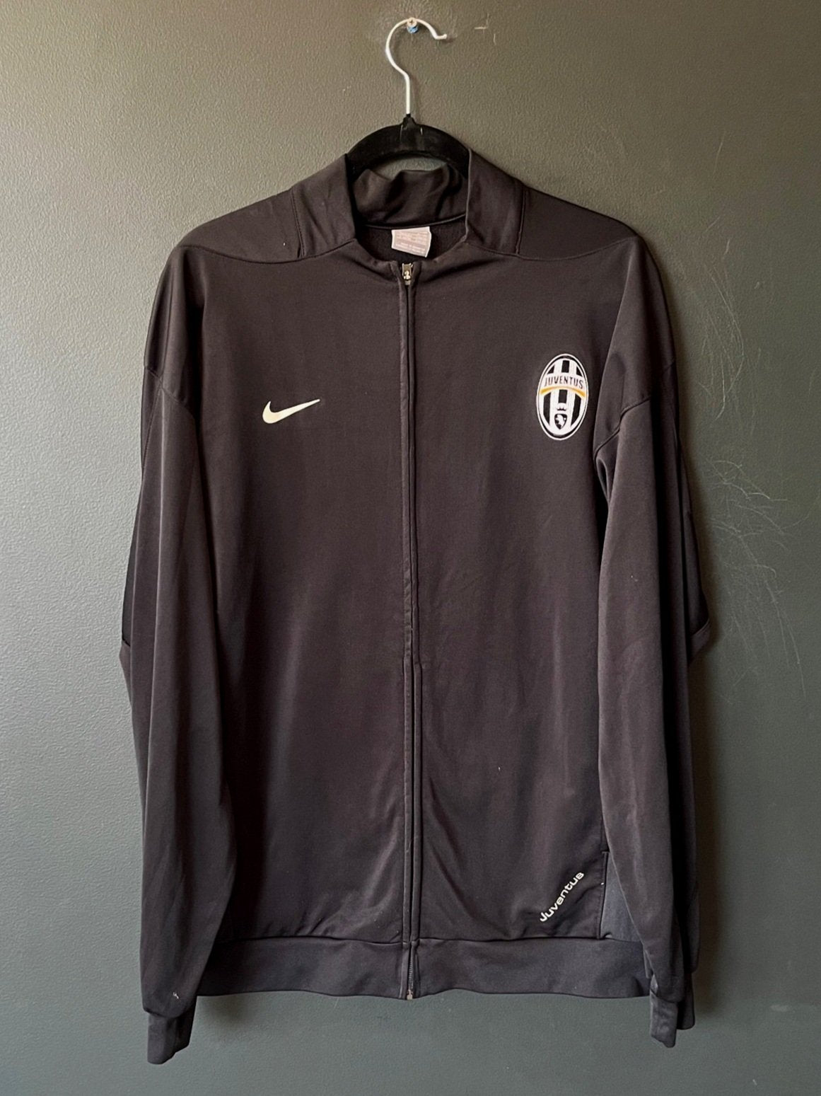 Juventus Tracksuit 2010's Large