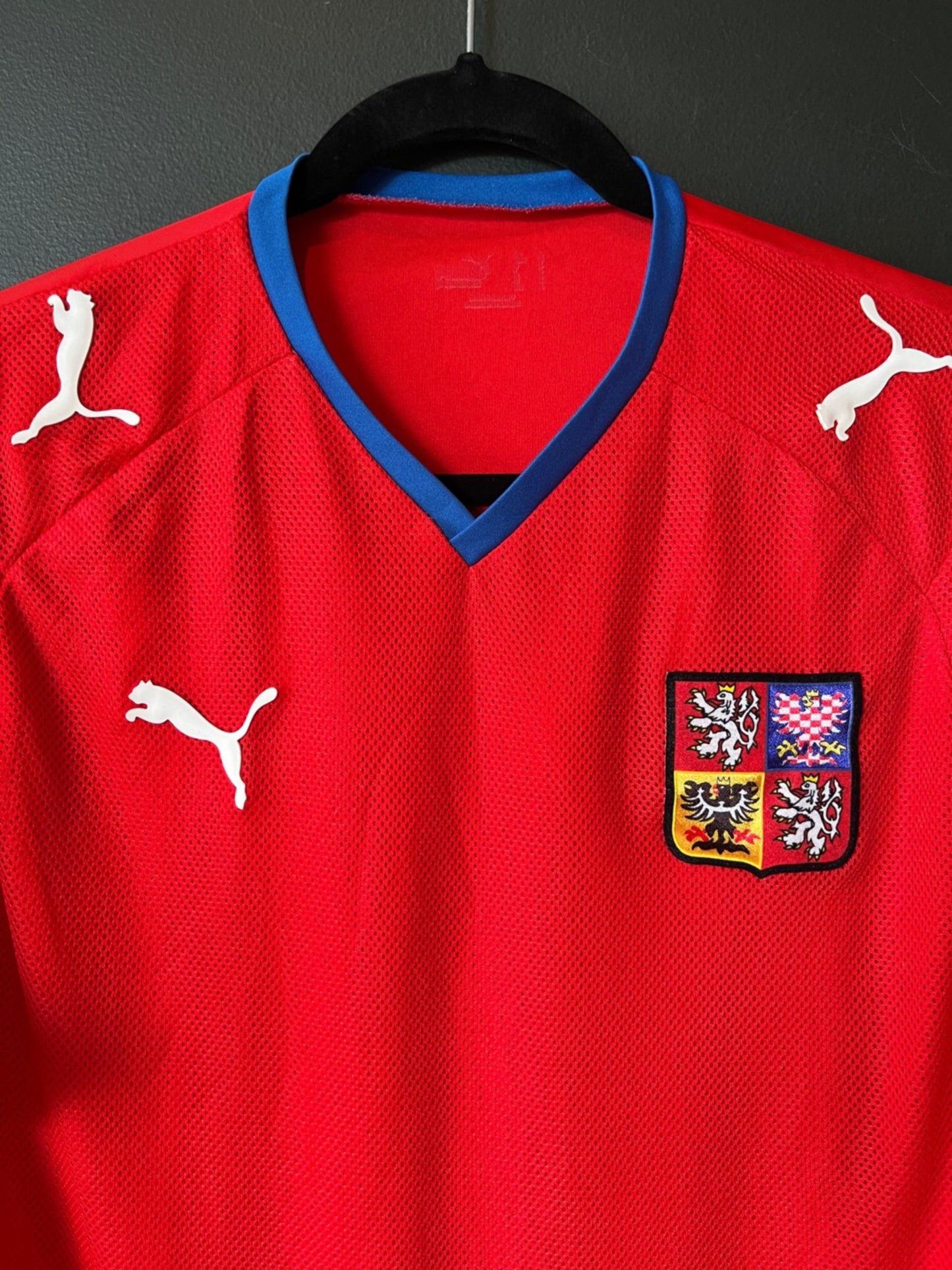 Czech Republic 2008 Home Medium