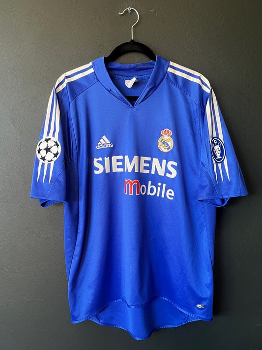 Real Madrid 2004/05 Third L Ronaldo 9