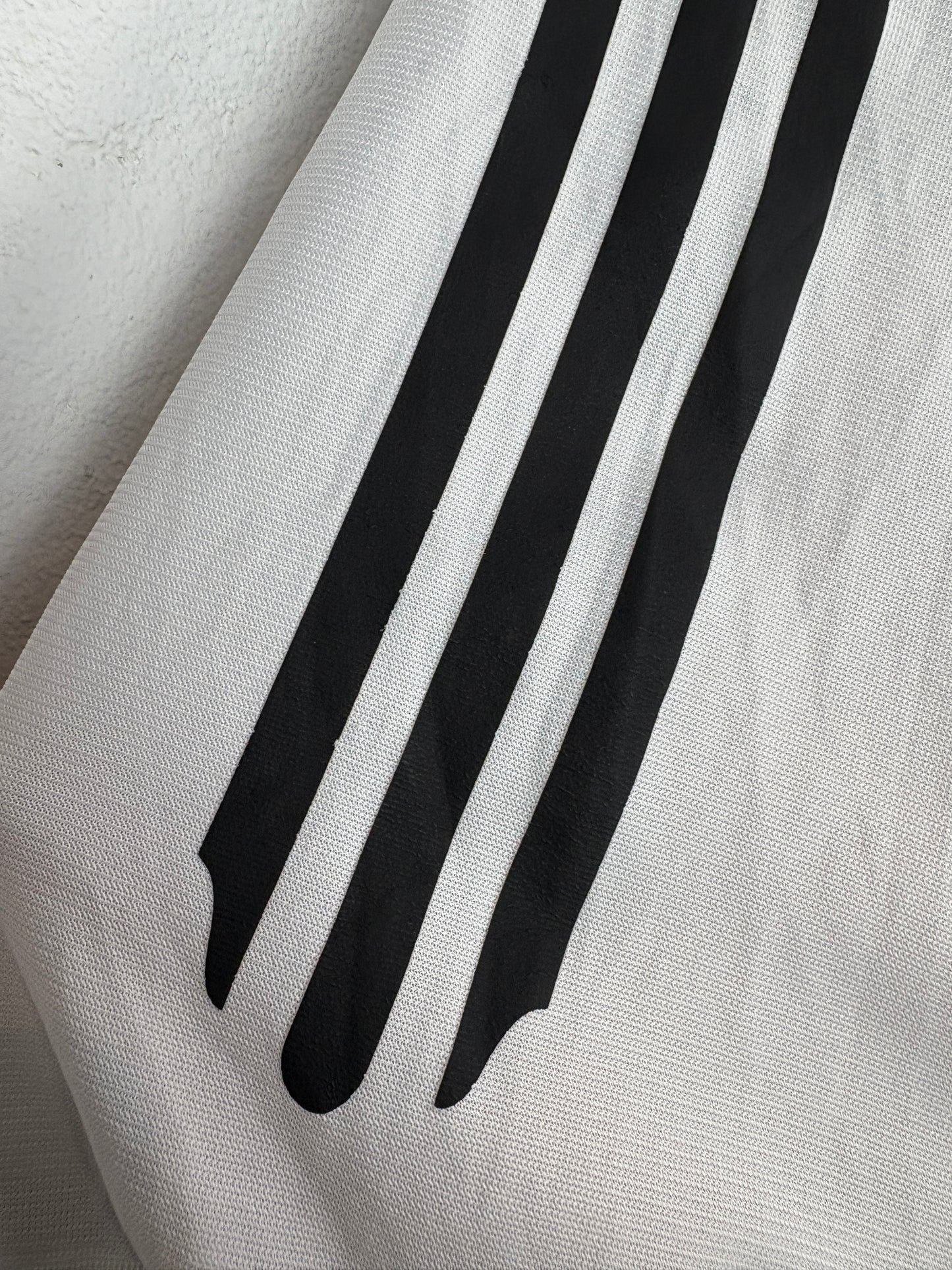 Newcastle United 2005/06 Home L Shearer 9