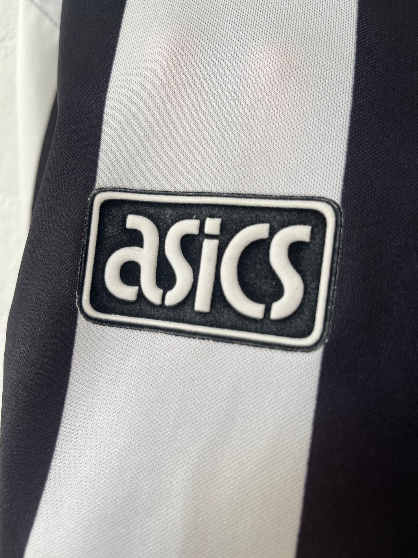 Newcastle 1993/95 Home Extra Large