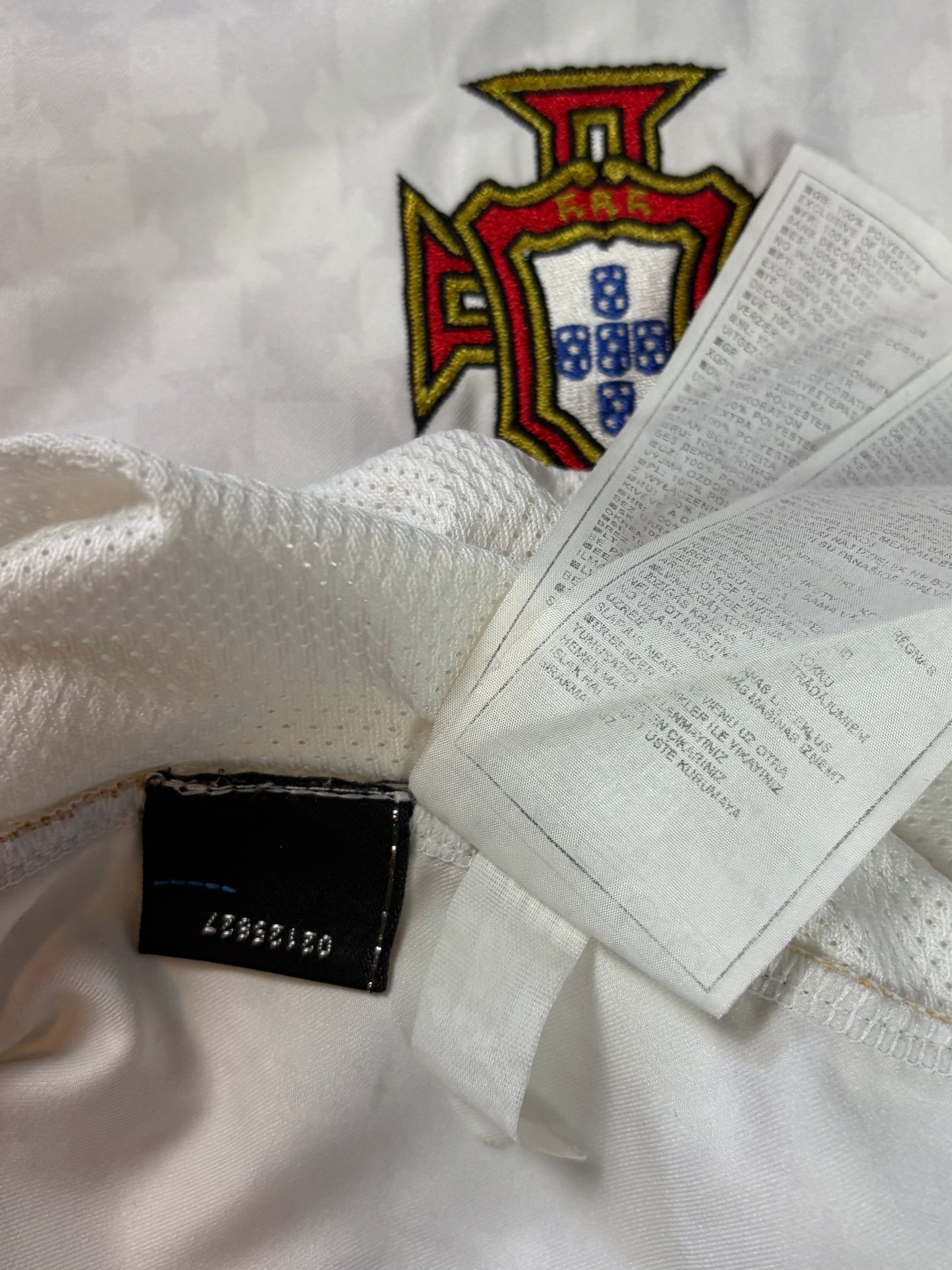 Portugal 2004 Away Nike Football Shirt XXL Ronaldo 17