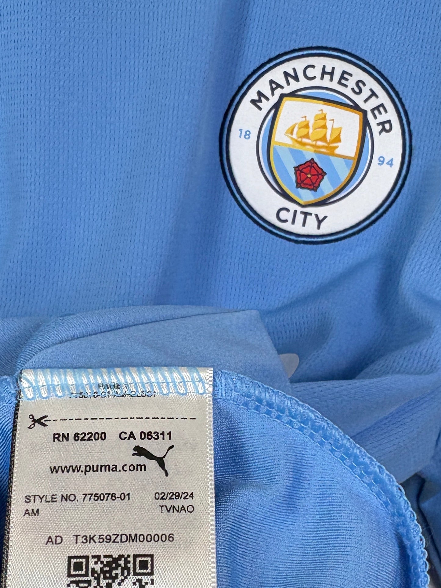 Manchester City 2024/25 Home Puma Football Shirt L (Long Sleeve) Haaland 9