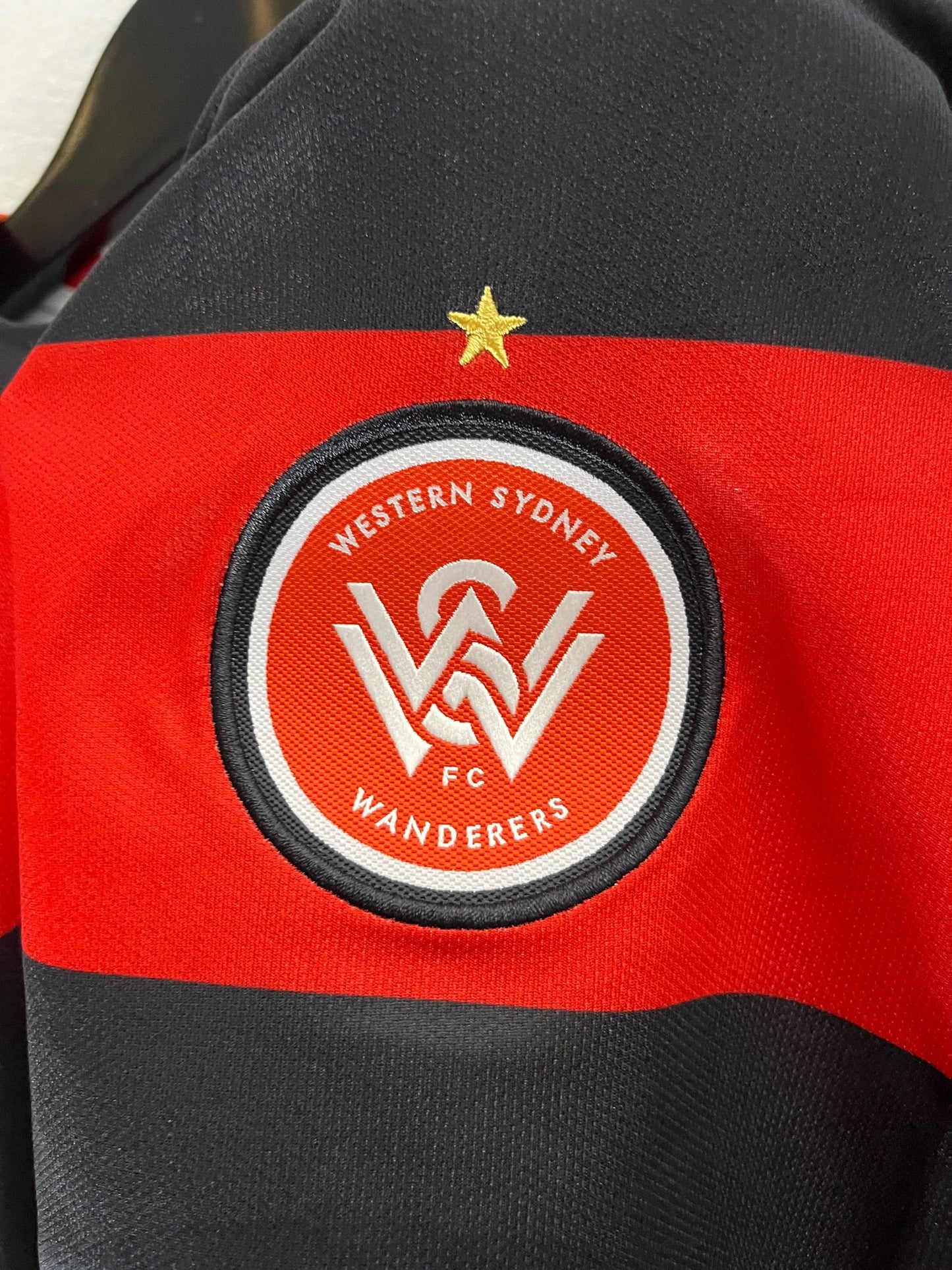 Western Sydney 2015/16 Home Large (Kitroom)