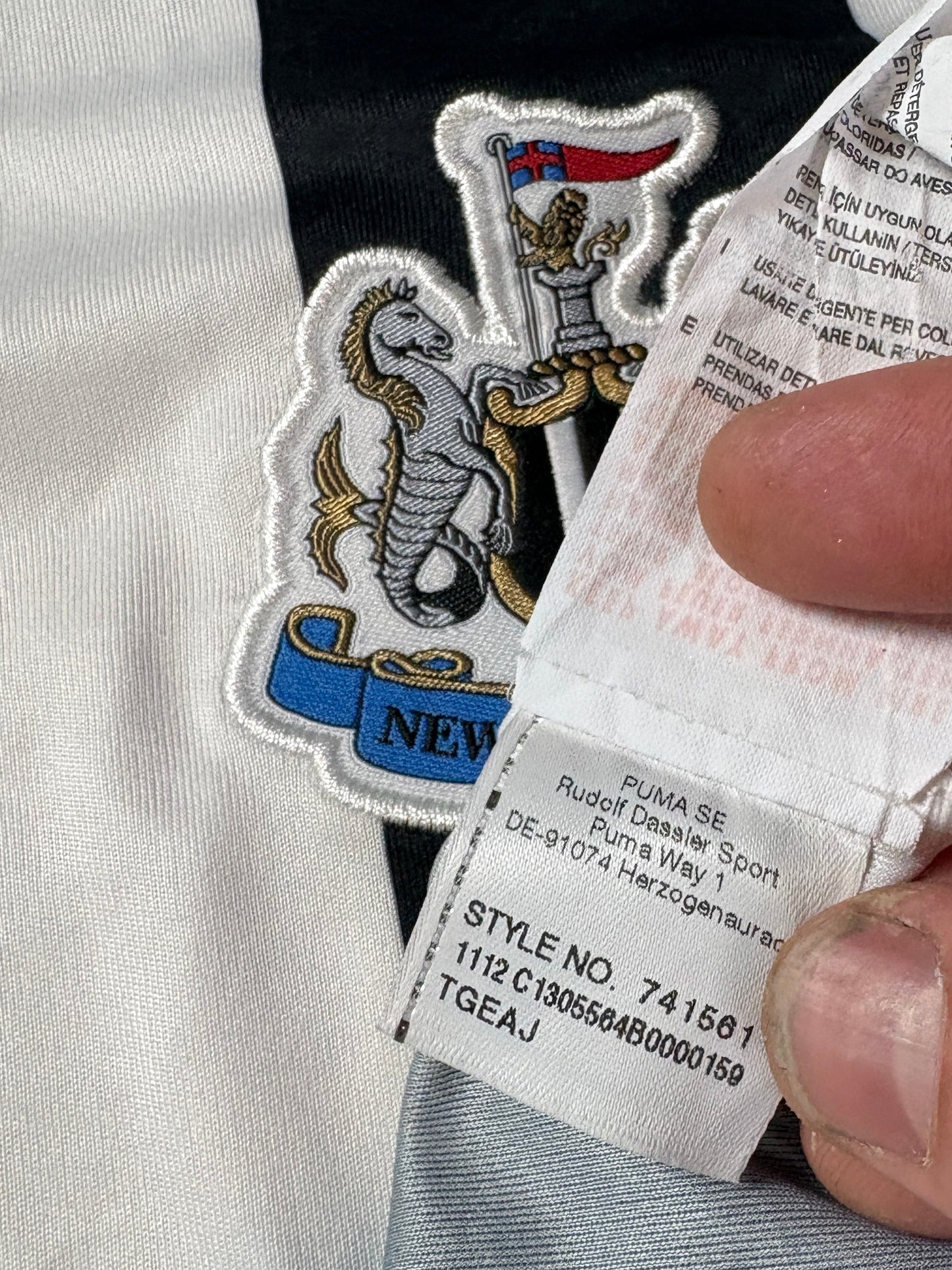 Newcastle United 2012/13 Home Puma Football Shirt Extra Large