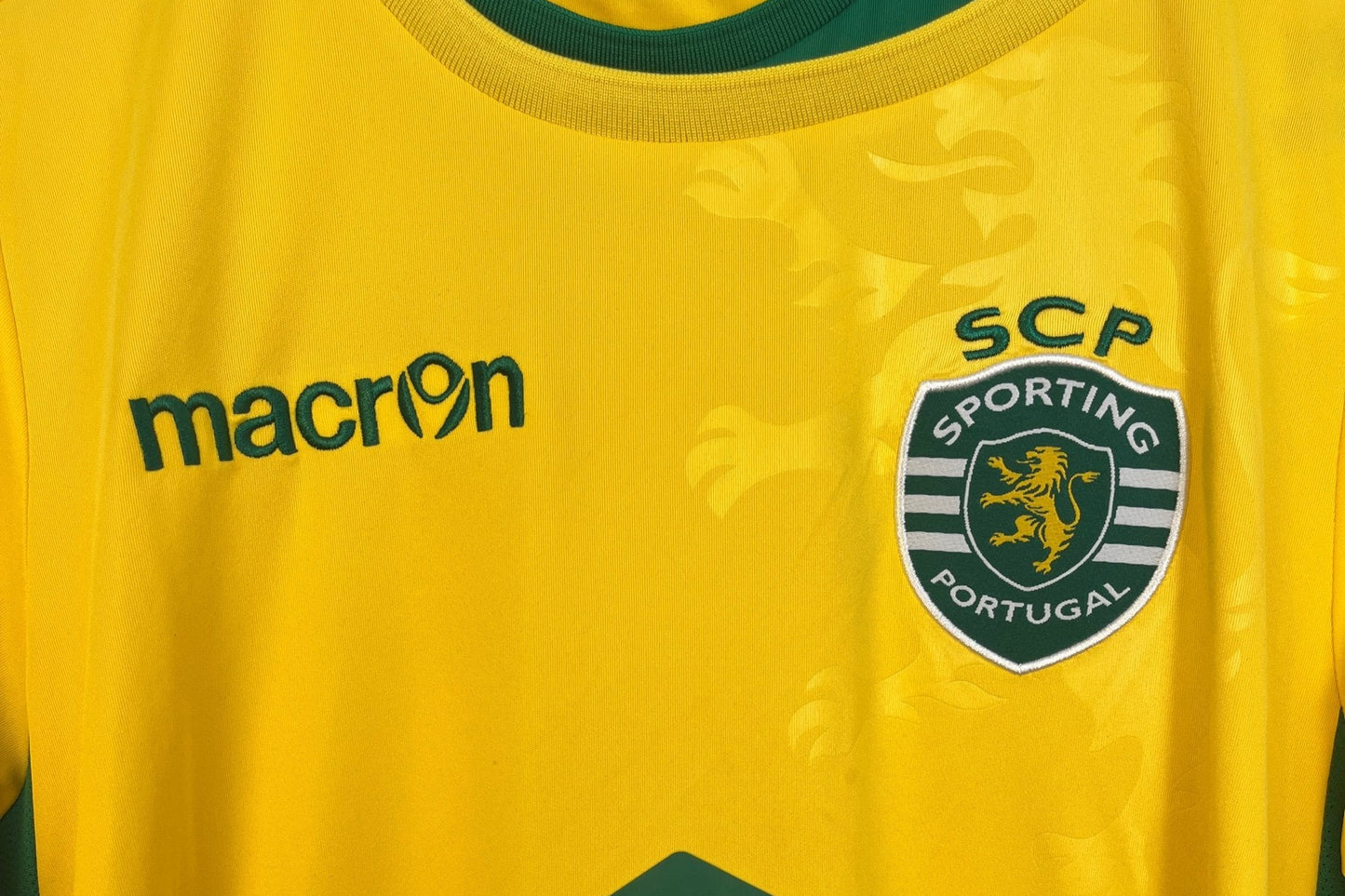 Sporting Lisbon 2014/15 Away Medium