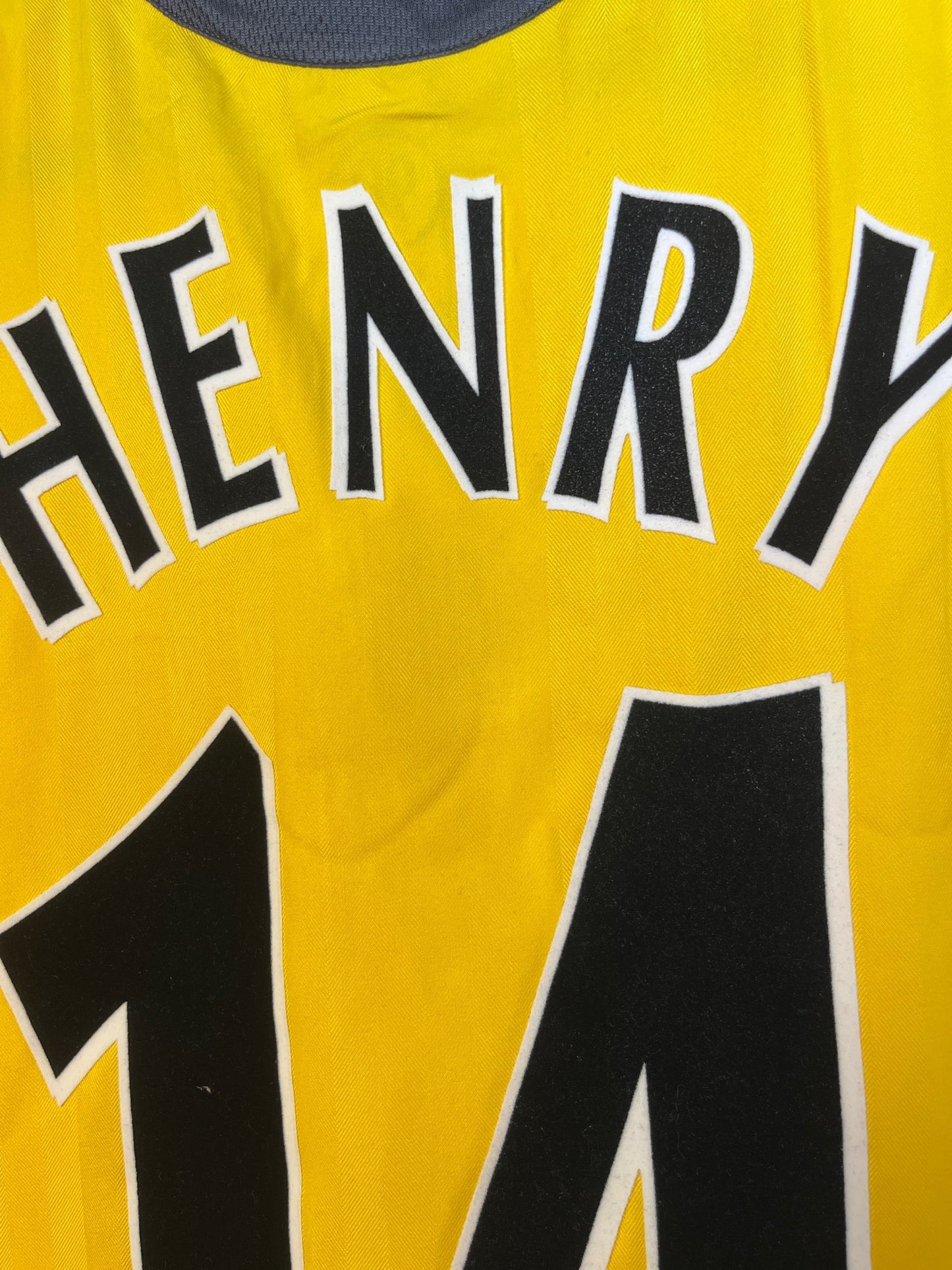 Arsenal 2005/06 Away Extra Large Henry 14