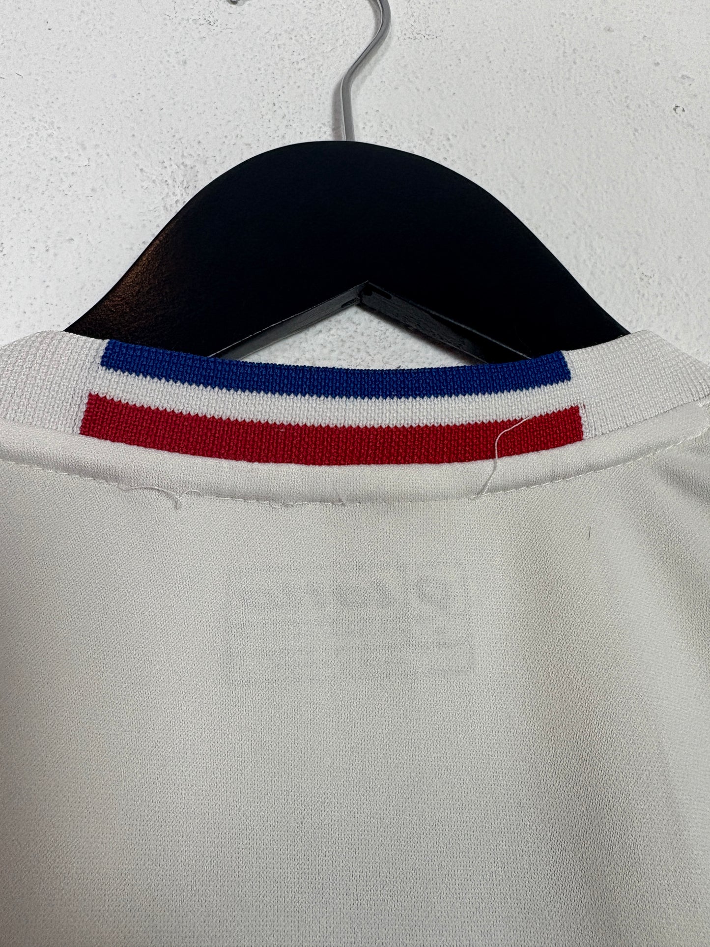 Serbia and Montenegro 2006 Away Medium