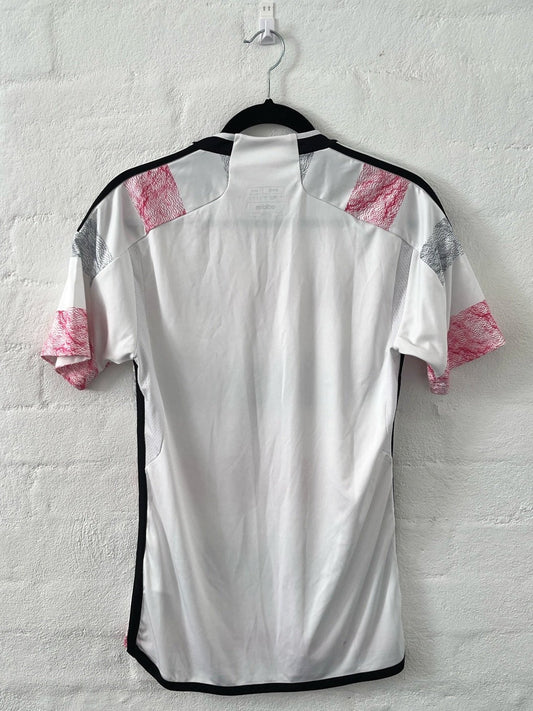 Juventus 2023/24 Away Small