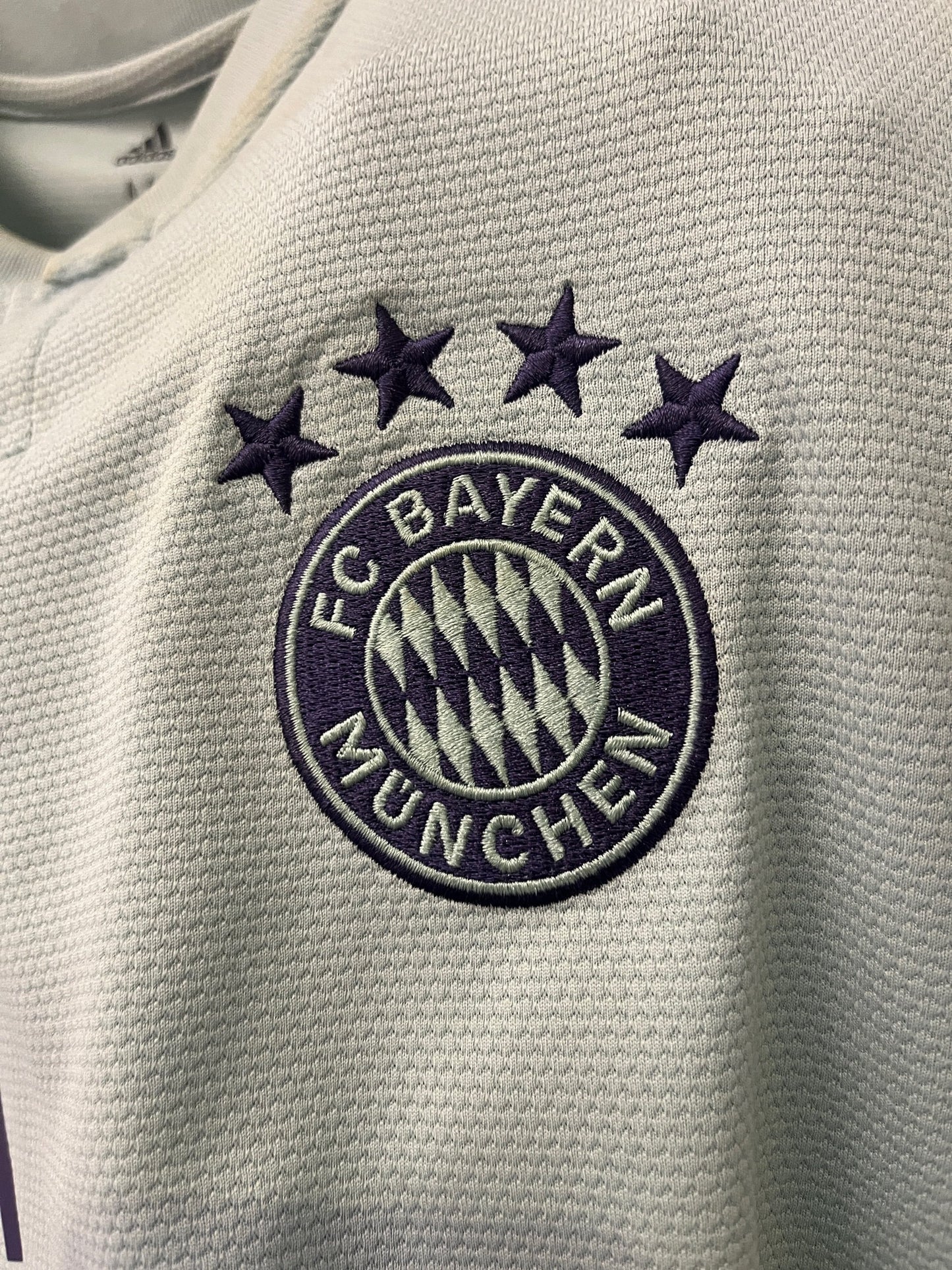 Bayern Munich 2018/19 Away Medium