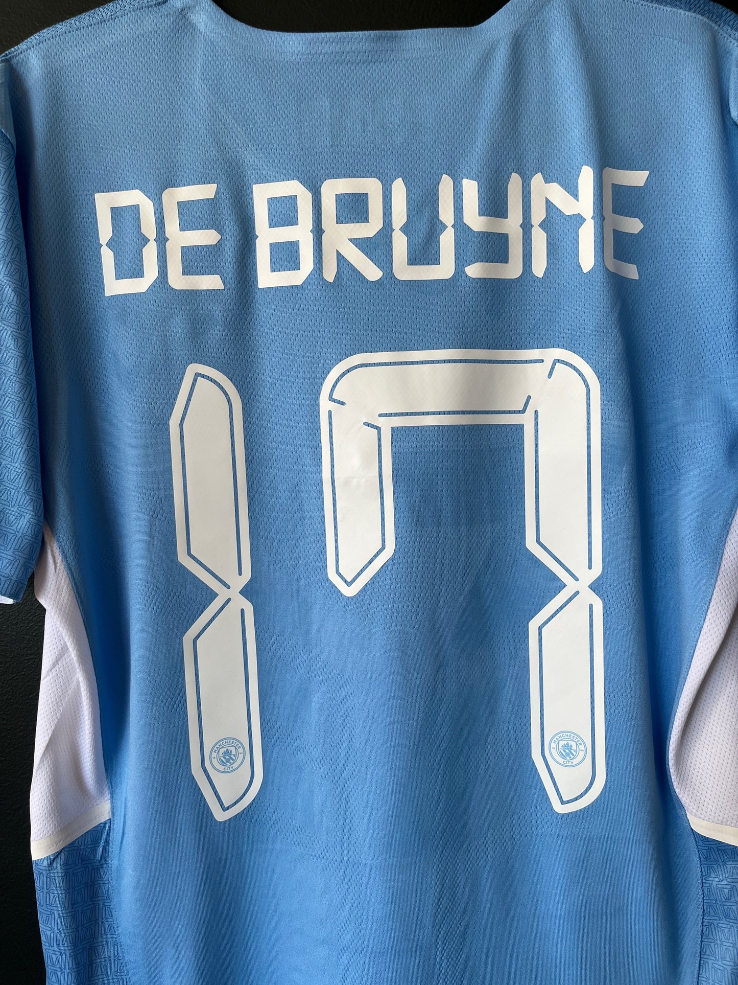 Manchester City 2021/22 Home Large De Bruyne 17