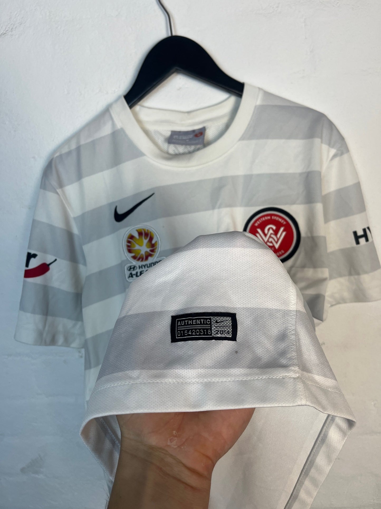 Western Sydney Wanders 2014/15 Away Medium
