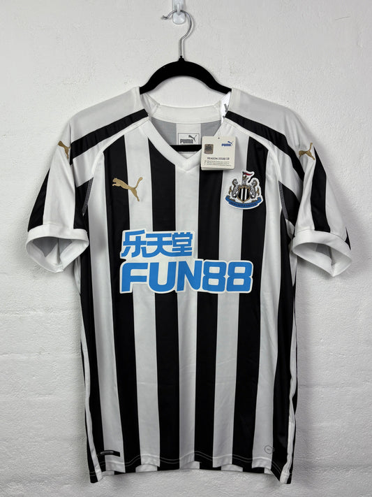 Newcastle United 2018/19 Home M Longstaff 36
