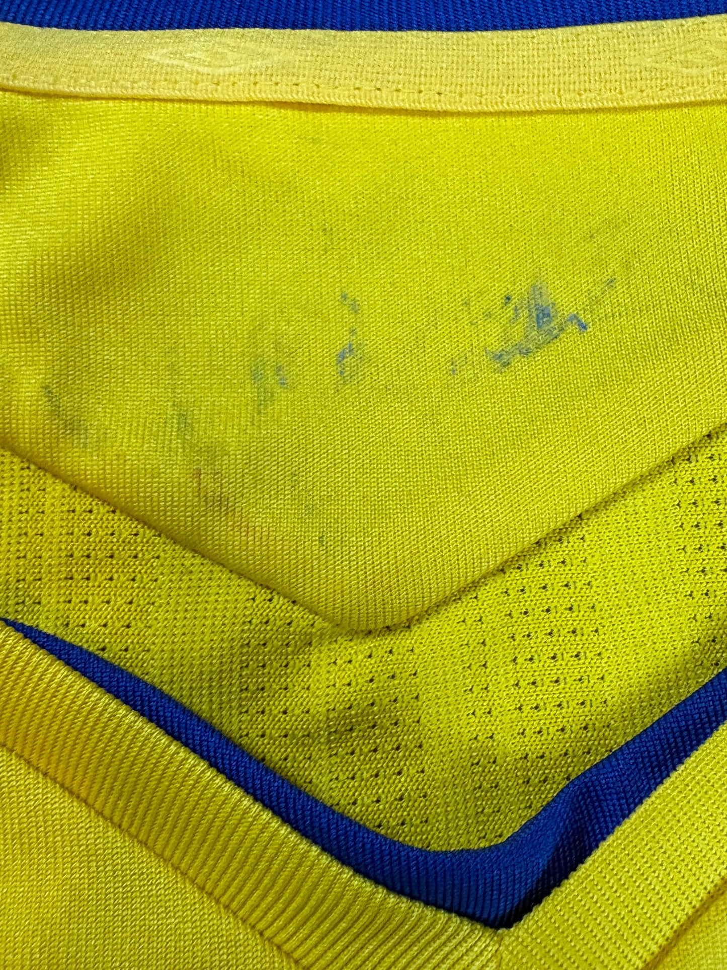 Sweden 2008 Home Umbro Football Shirt Extra Large