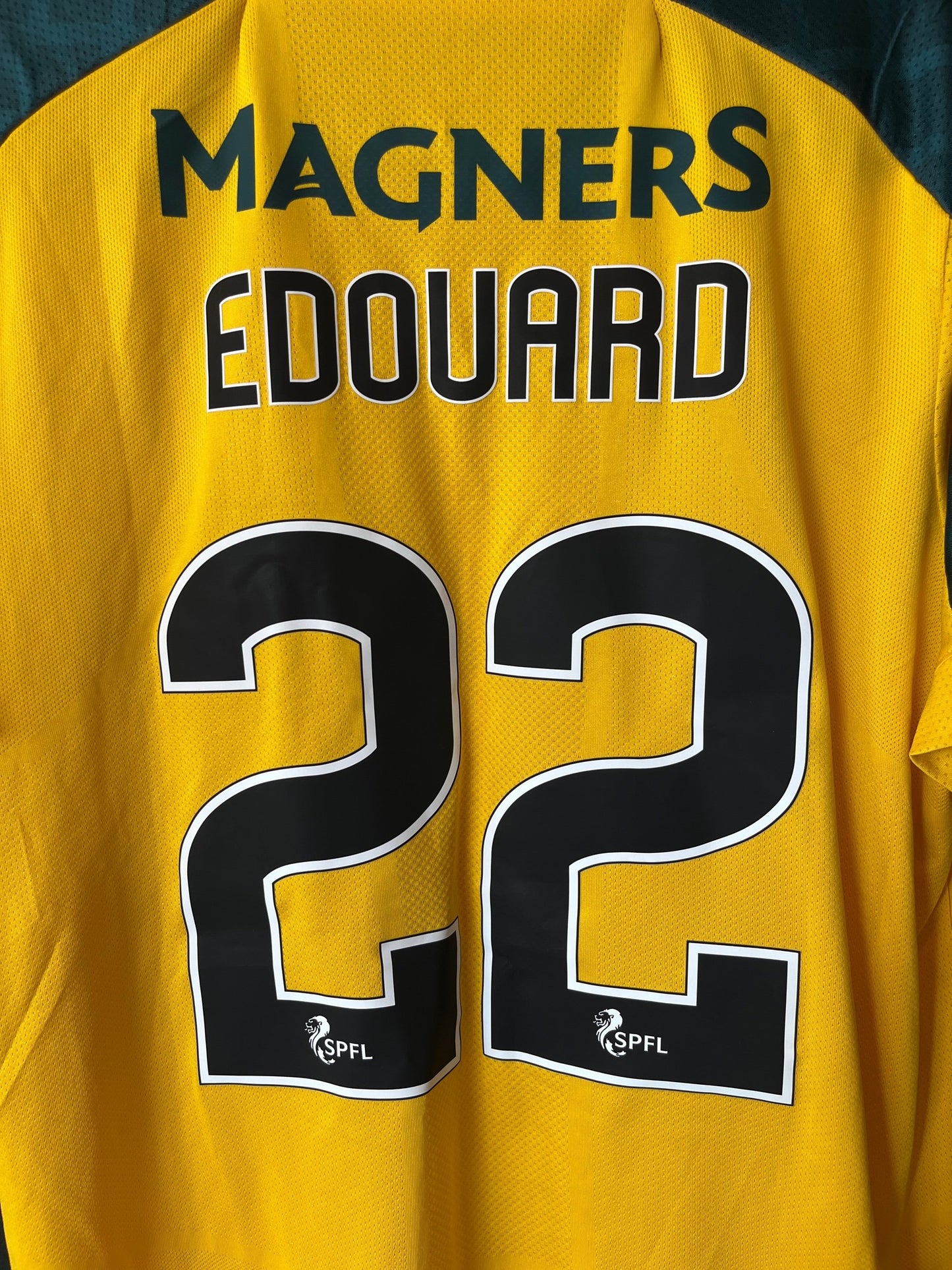 Celtic 2019/20 Away Medium Edouard 22