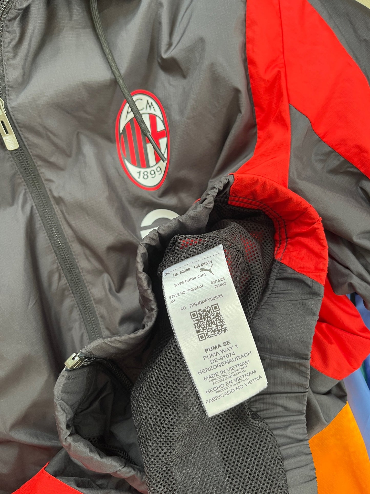 Ac Milan 2023 Tracksuit Small