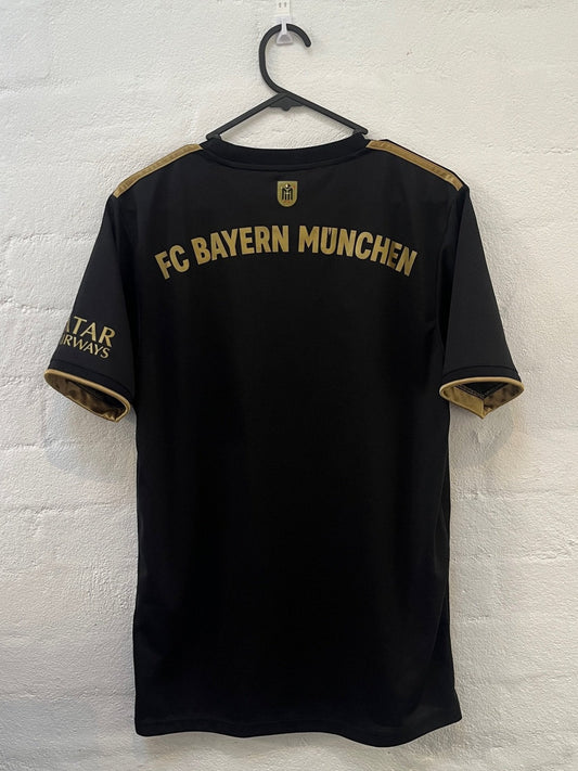 Bayern Munich 2021/22 Away Medium