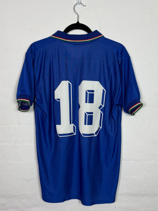 Italy 1990 Home Large 18 (Mancini)
