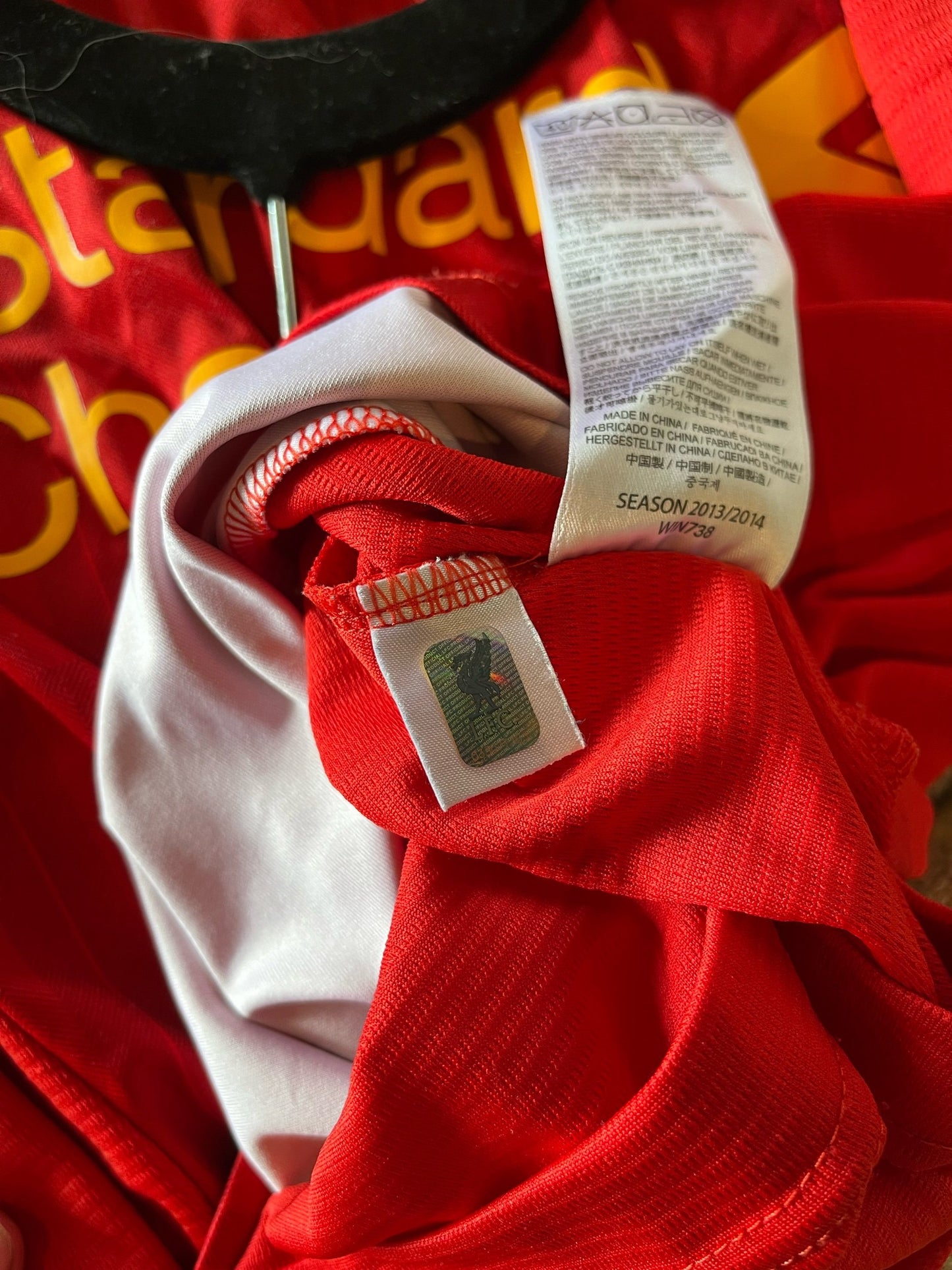 Liverpool 2013/14 Home Medium Suarez 7