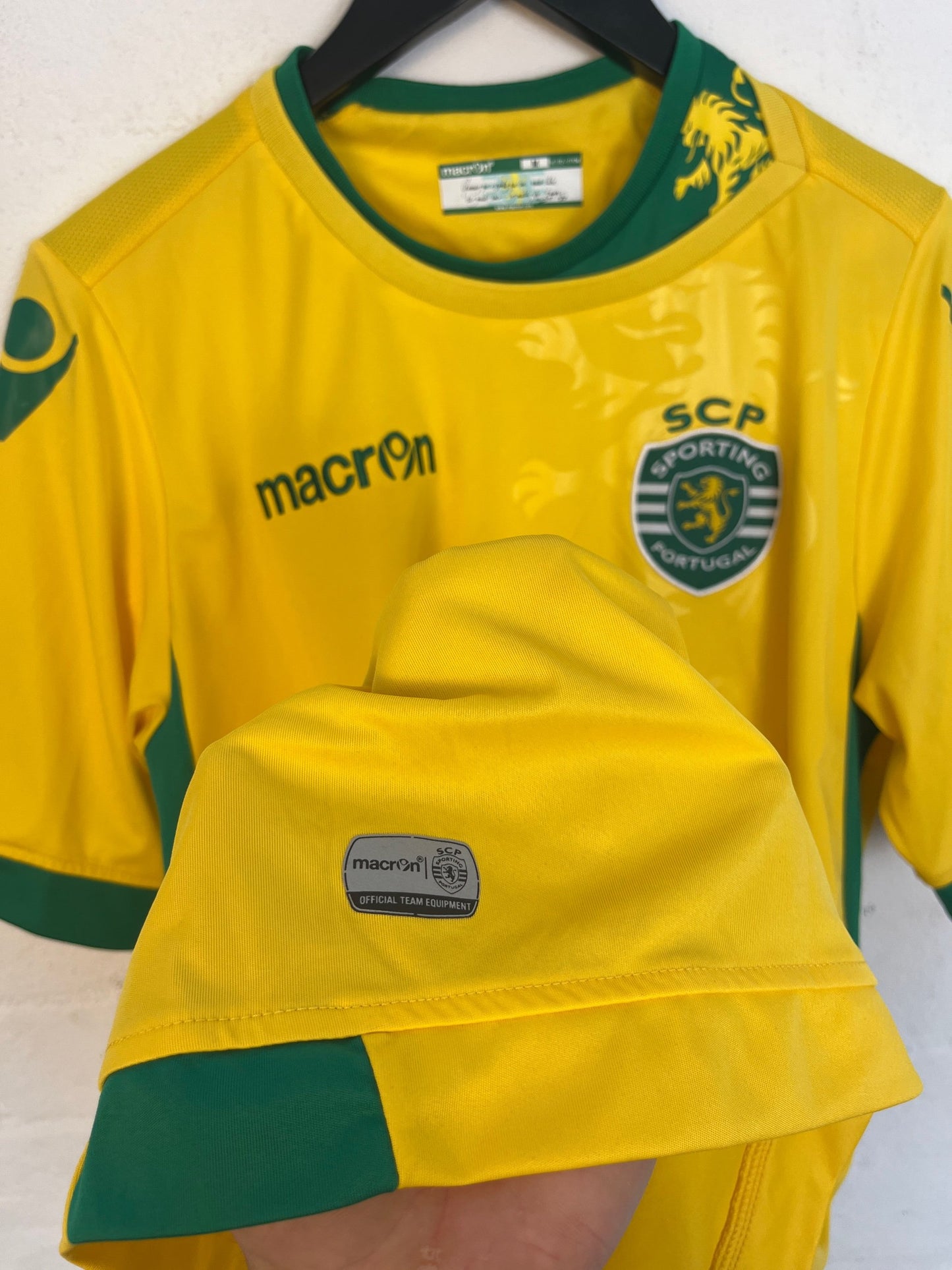 Sporting Lisbon 2014/15 Away Medium