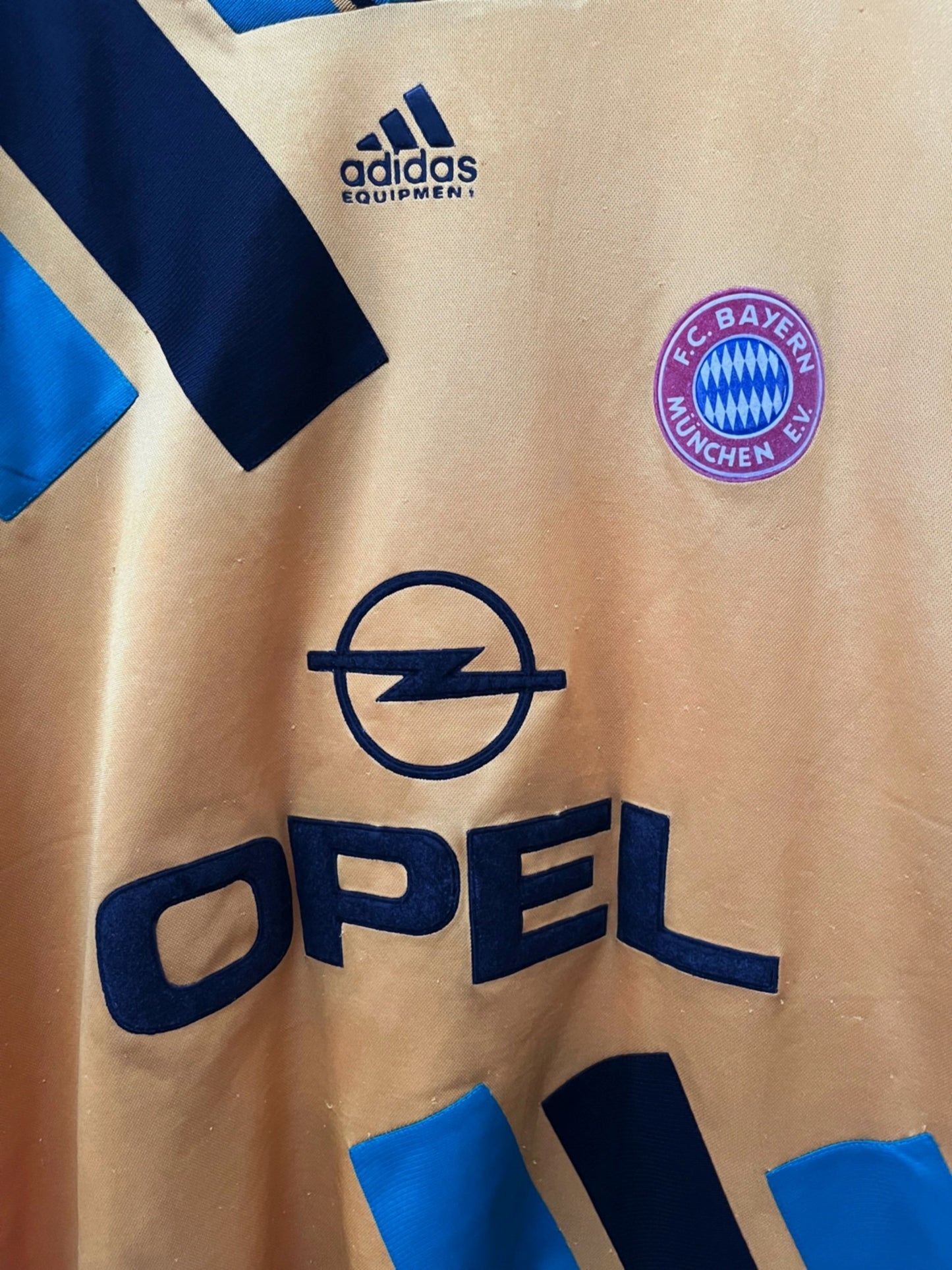 Bayern Munich 1993/94 Away Large