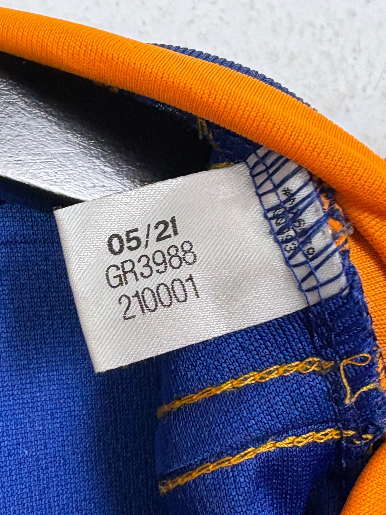 Real Madrid 2021/22 Away Football Shirt XL Valverde 15