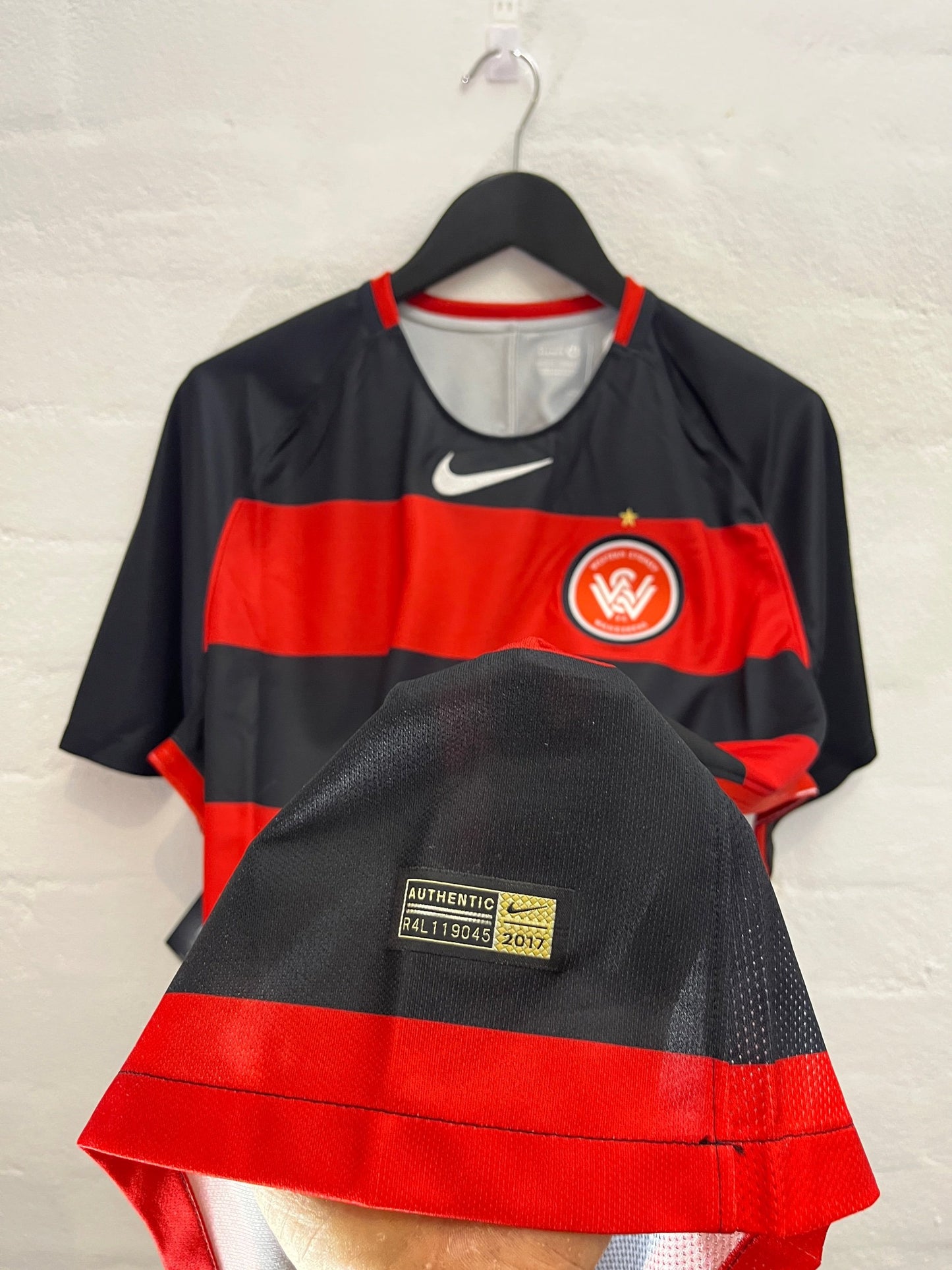 Western Sydney 2015/16 Home Large (Kitroom)