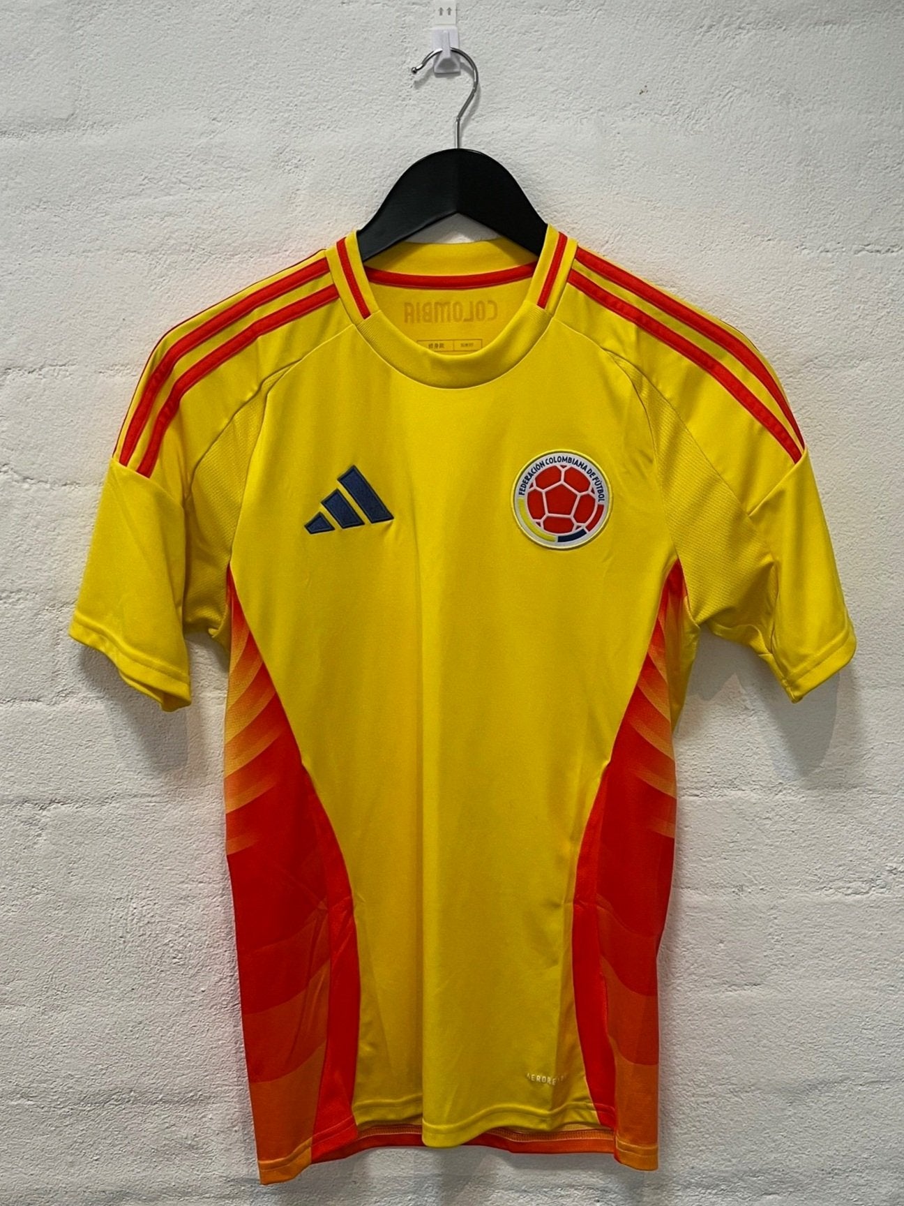 Colombia 2024 Home Small