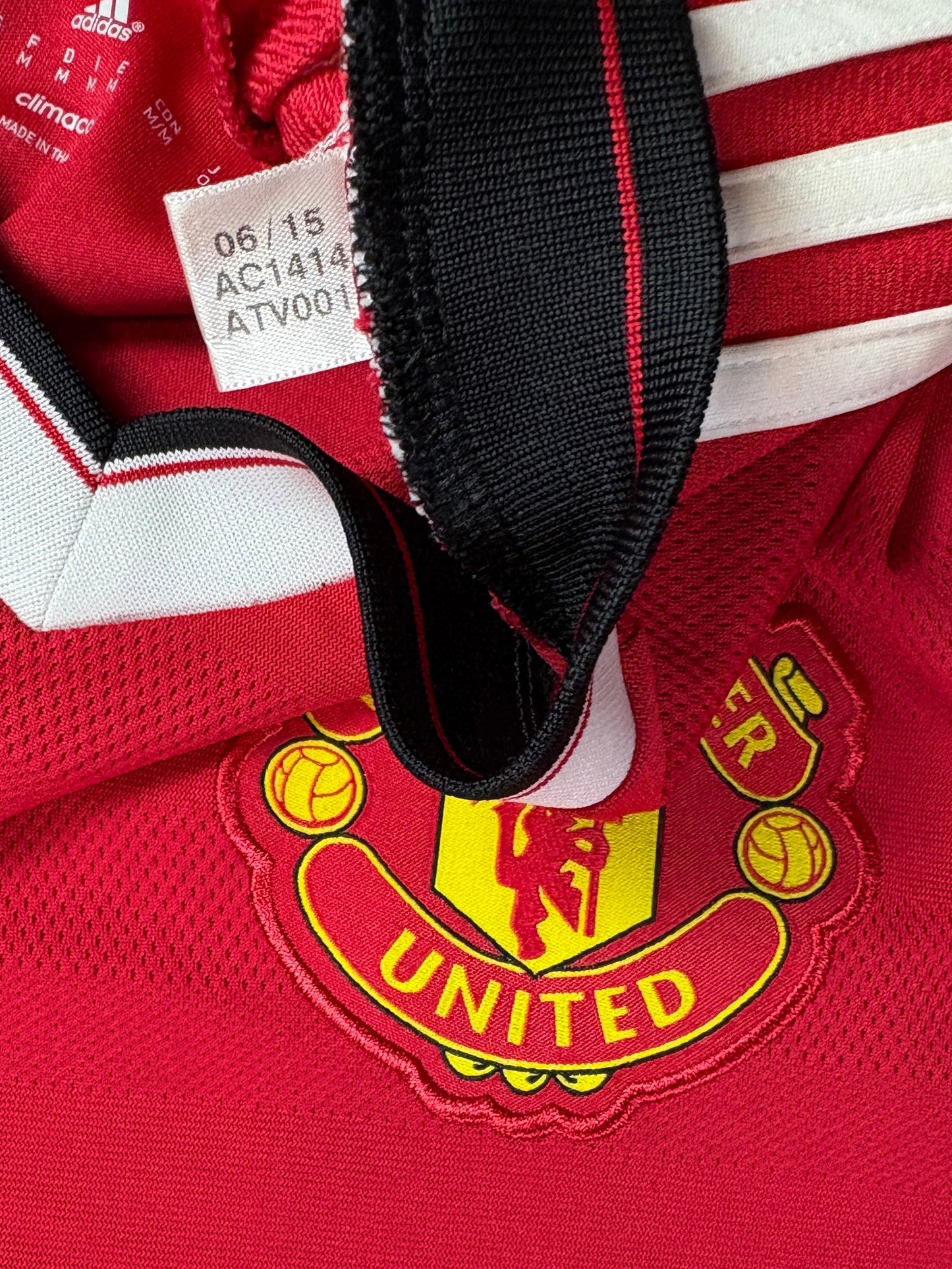 Manchester United 2015/16 Home Adidas Football Shirt Medium