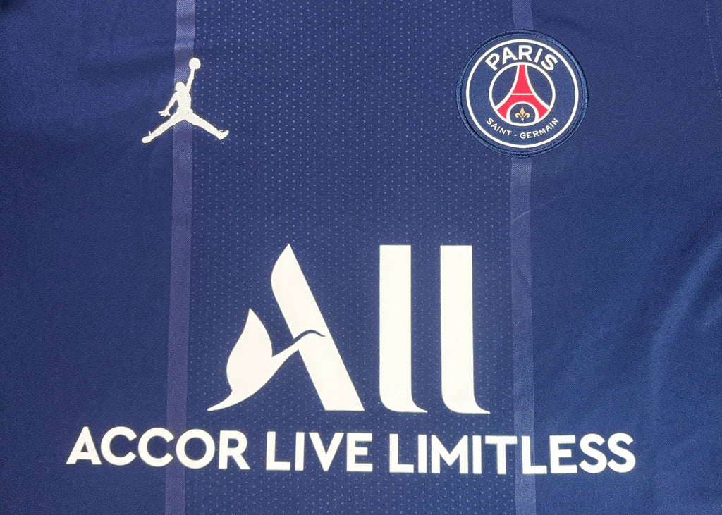 PSG 2021/22 Home Nike Football Shirt Large Messi 30