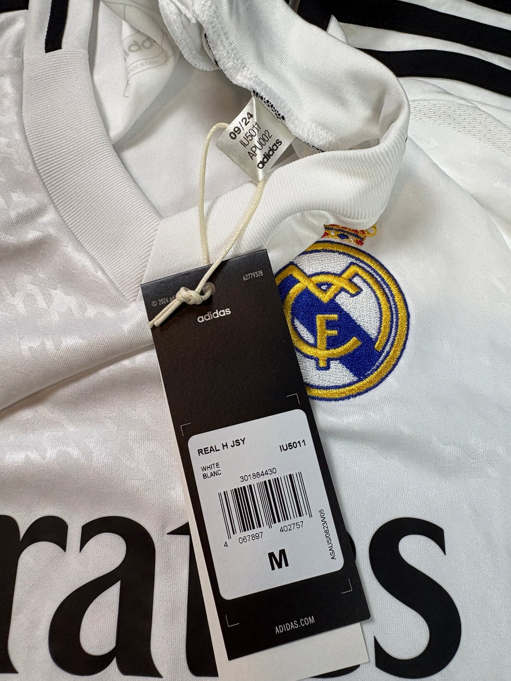 Real Madrid 2024/25 Home Adidas Football Shirt Large