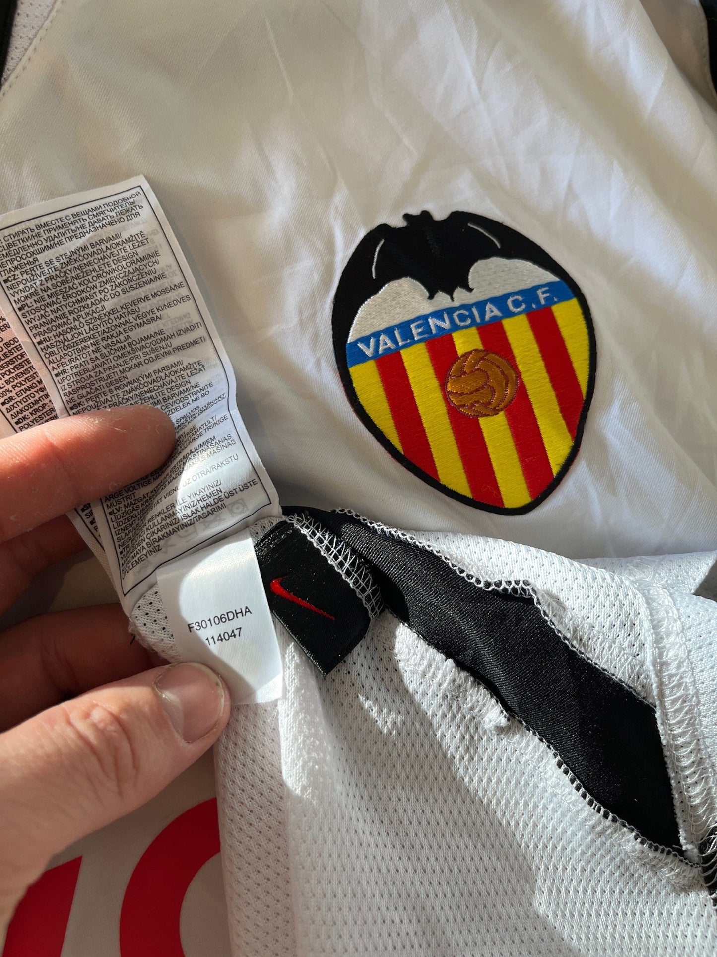 Valencia 2003/04 Home Large Baraja 8