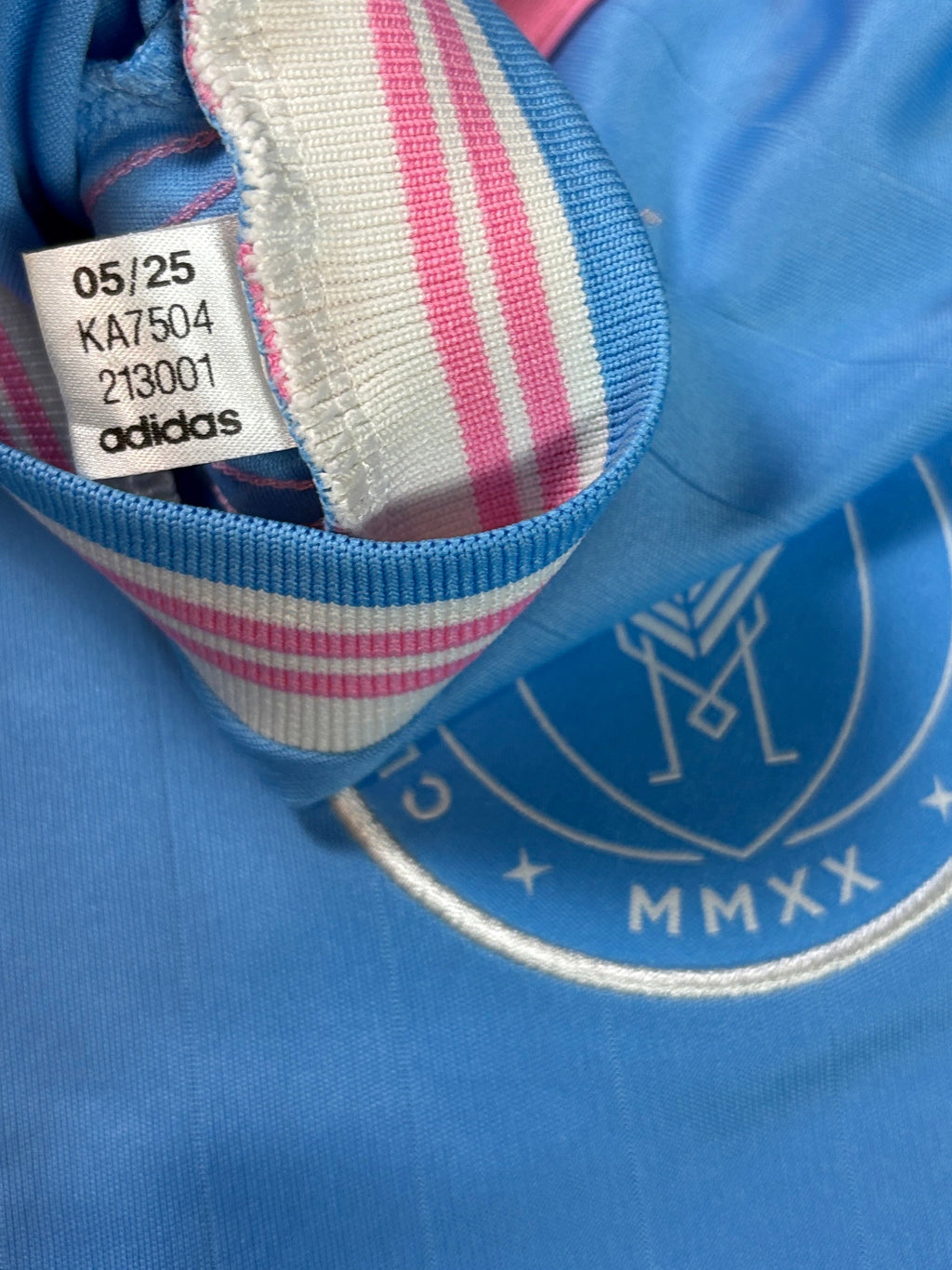 Inter Miami 2025/26 Third Adidas Football Shirt Large Messi 10