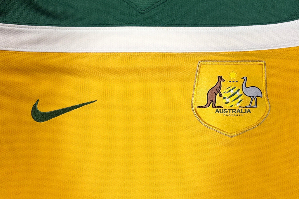 Australia 2010 Home Nike Football Shirt Small