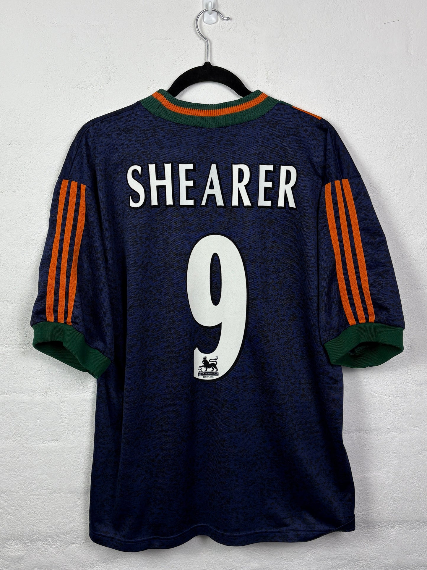 Newcastle United 1997/98 Away L Shearer 9
