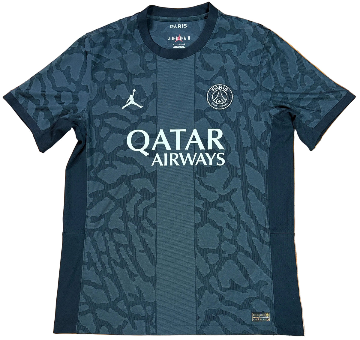 PSG 2023/24 Third Nike Football Shirt Large