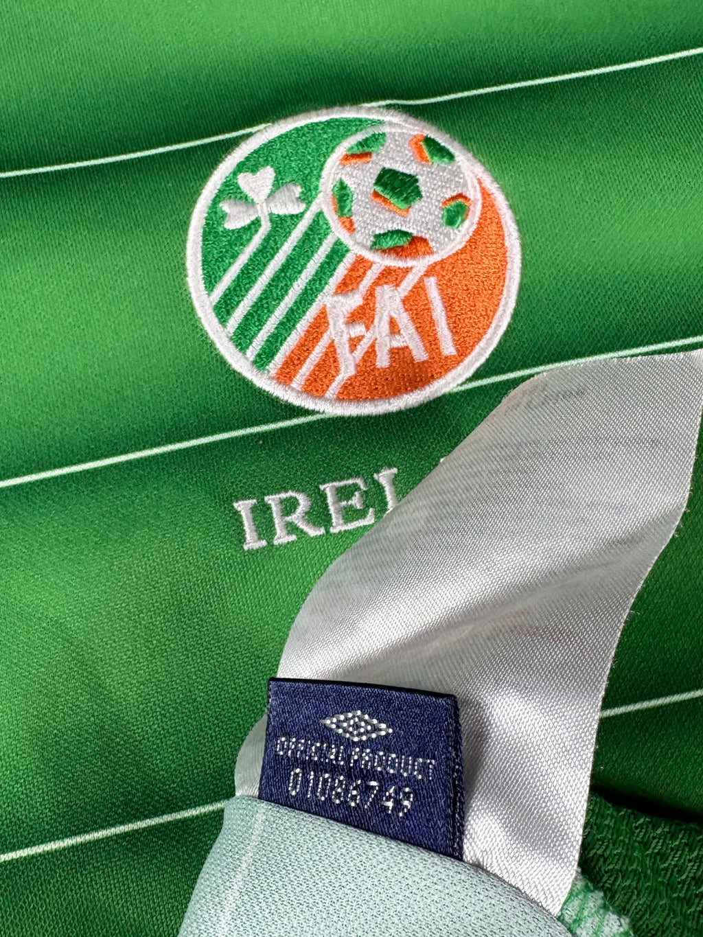 Ireland 2002 Home Umbro Football Shirt Extra Large