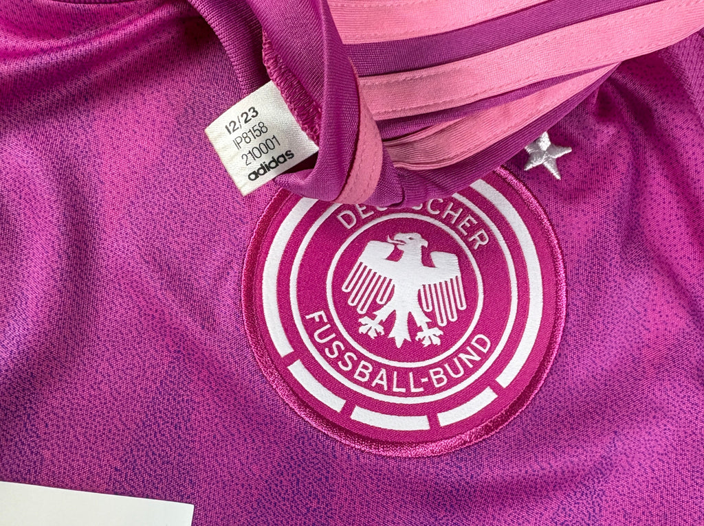 Germany 2024 Away Adidas Football Shirt Small Wirtz 17