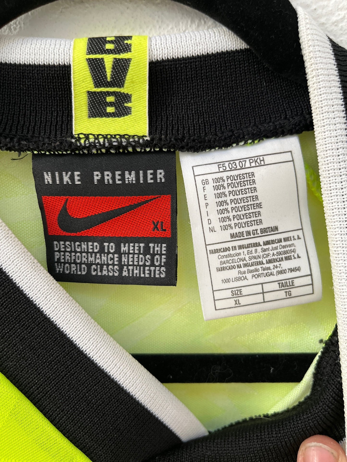 Dortmund 1996/97 Home Extra Large Chapuisat 9