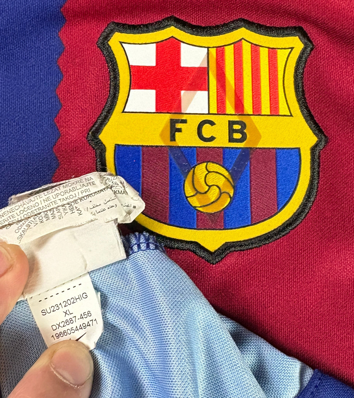 Barcelona 2023/24 Home Nike Football Shirt Extra Large Yamal 27