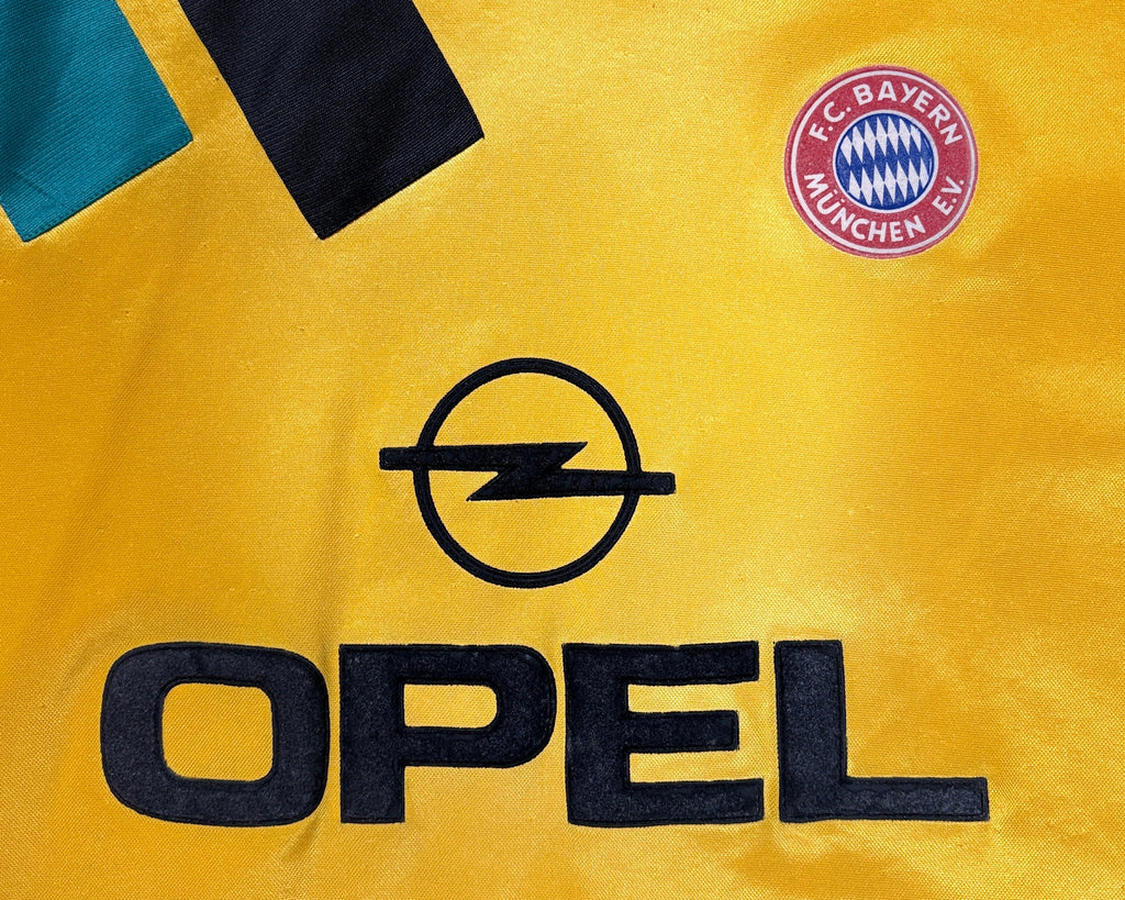 Bayern Munich 1993/94 Away Adidas Football Shirt Large