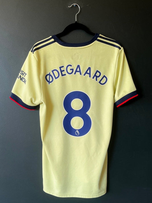 Arsenal 2021/22 Away Large Odegaard 8