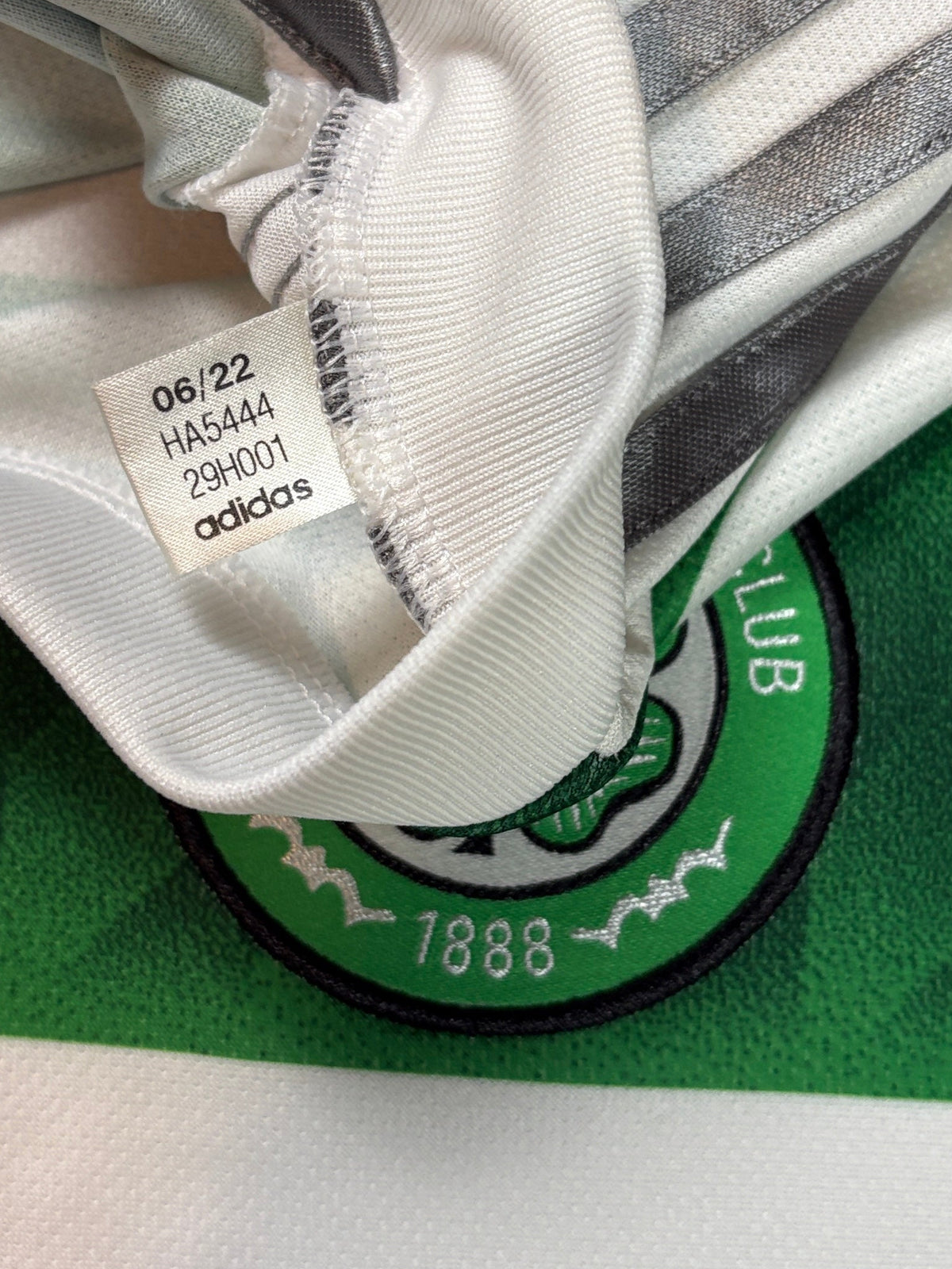 Celtic 2022/23 Home Adidas Football Shirt Small